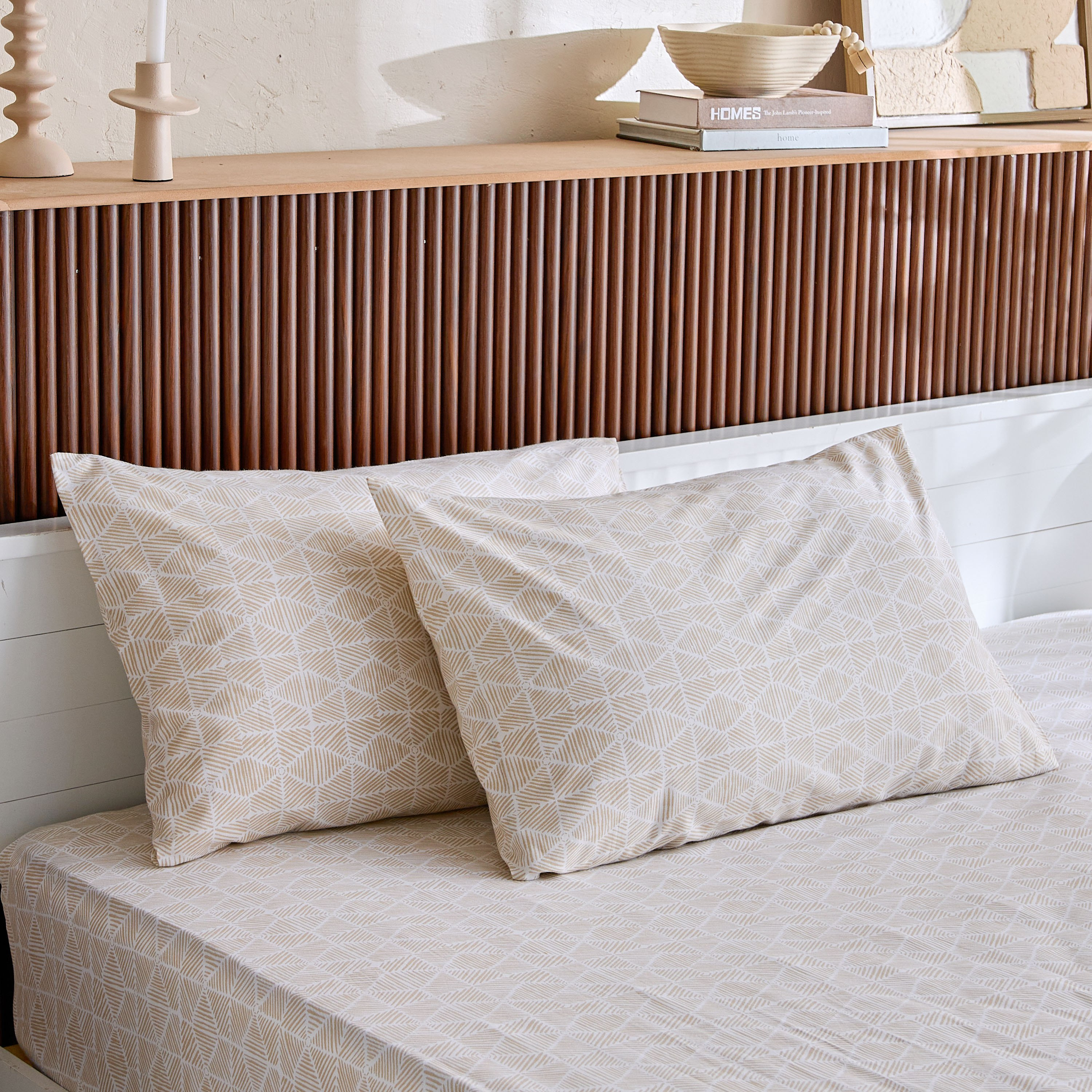 طقم أغطية وسائد قطن بطبعات من قطعتين بيرنلي من ماديسون - 50x75 سم-hbxhomeware-hbxkidsandyouth-image-1