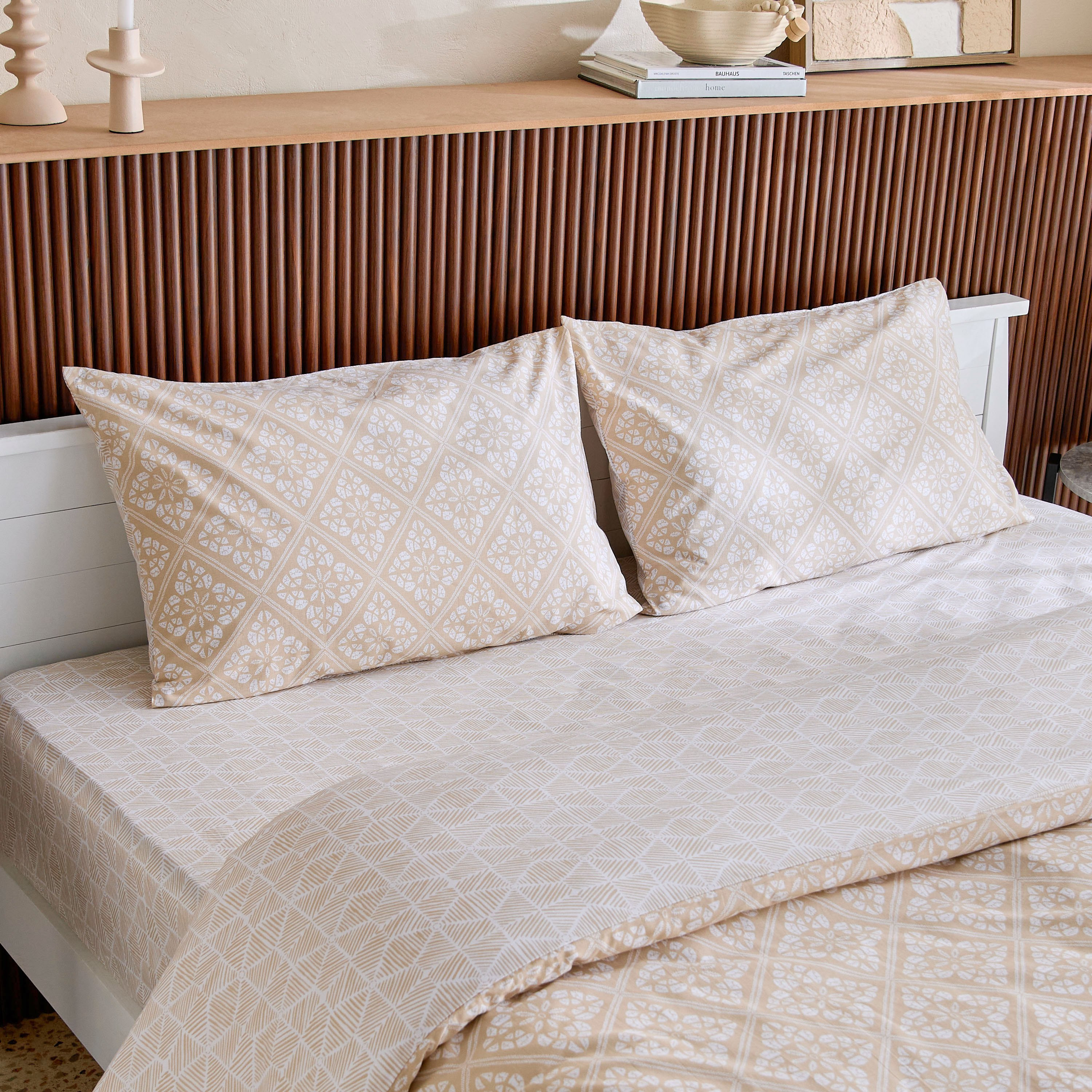 طقم غطاء لحاف سوبر كينج قطن 3 قطع بطبعات من ماديسون بيرنلي - 220x240 سم-hbxhomeware-hbxbedroom-image-1