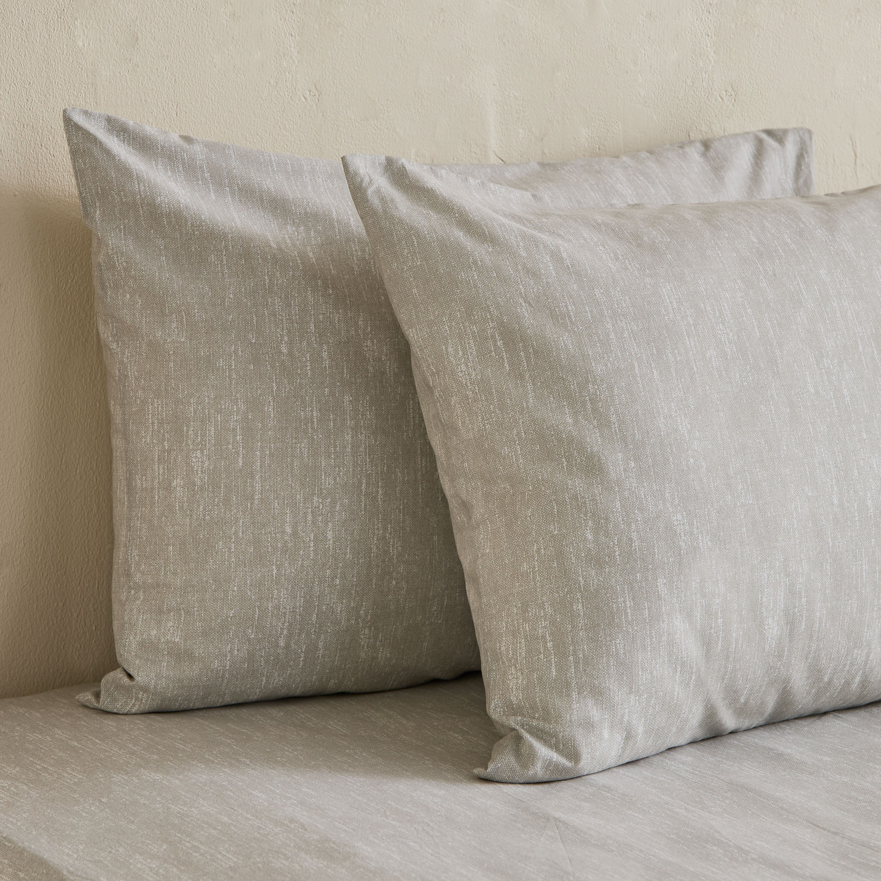 Madison Luton 2-Piece Printed Cotton Pillow Cover Set - 50x75 cm-hbxhomeware-hbxkidsandyouth-image-3