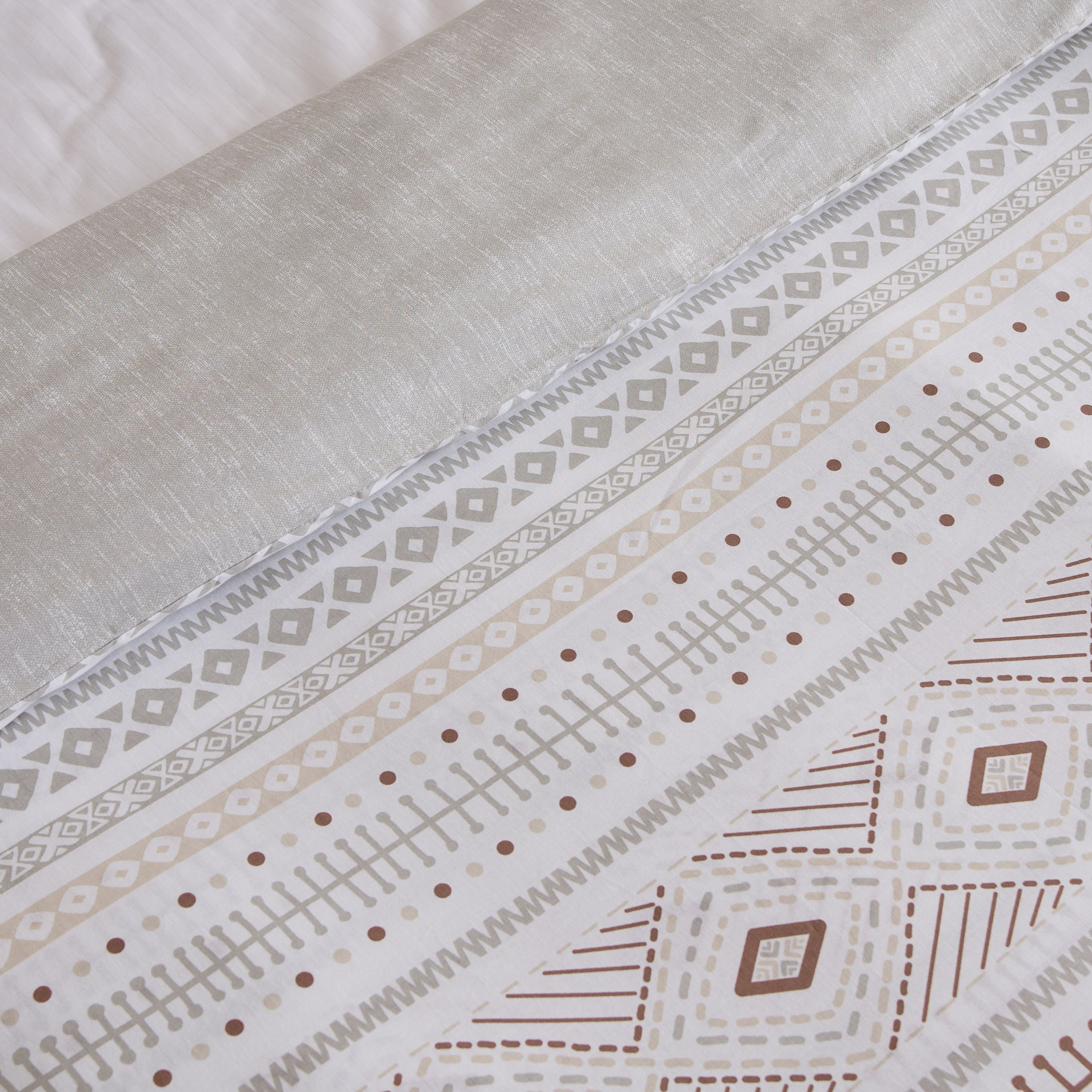 Madison Luton 3-Piece Printed Cotton Twin Duvet Cover Set - 150x220 cm-hbxhomeware-hbxbedroom-image-3