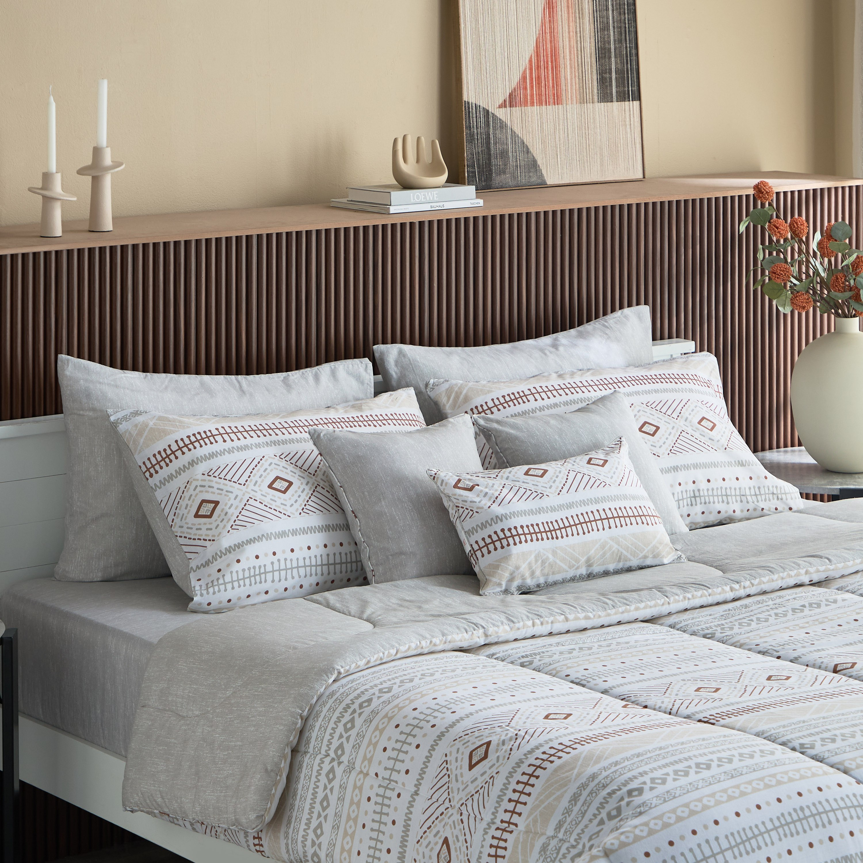 طقم لحاف سوبر كينج قطن 9 قطع بطبعات من ماديسون لوتون - 240x240 سم-hbxhomeware-hbxbedroom-image-1