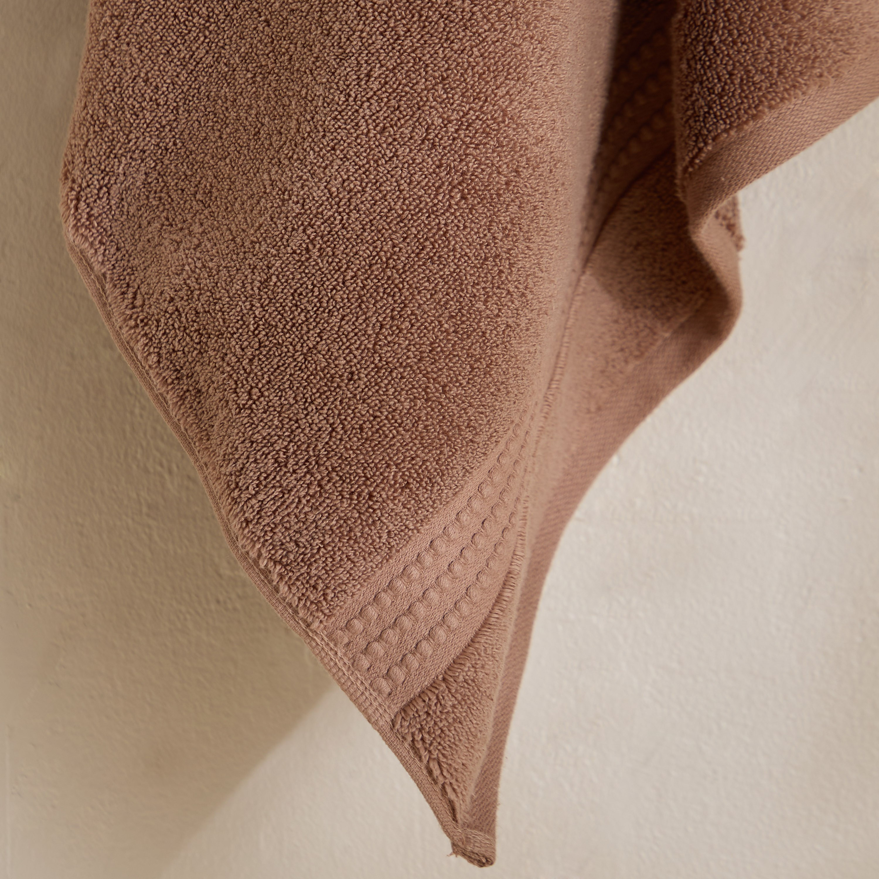 Cloud Soft Serene Zero Twist Hand Towel - 50x90 cm-hbxbathroom-bathroomtextiles-image-3