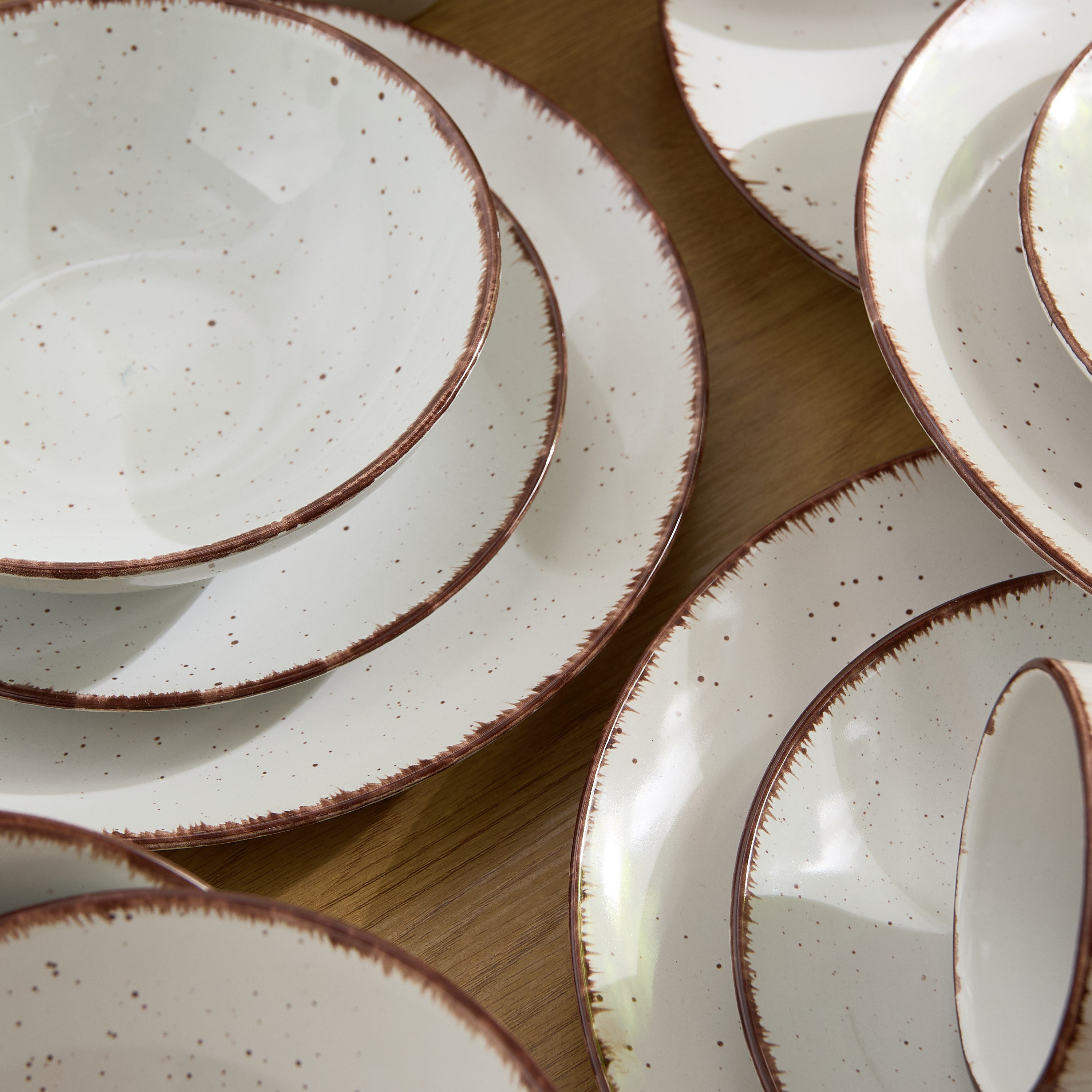Eleganza 16-Piece Stoneware Dinner Set-hbxdiningroom-tabletop-dinnersets-image-3