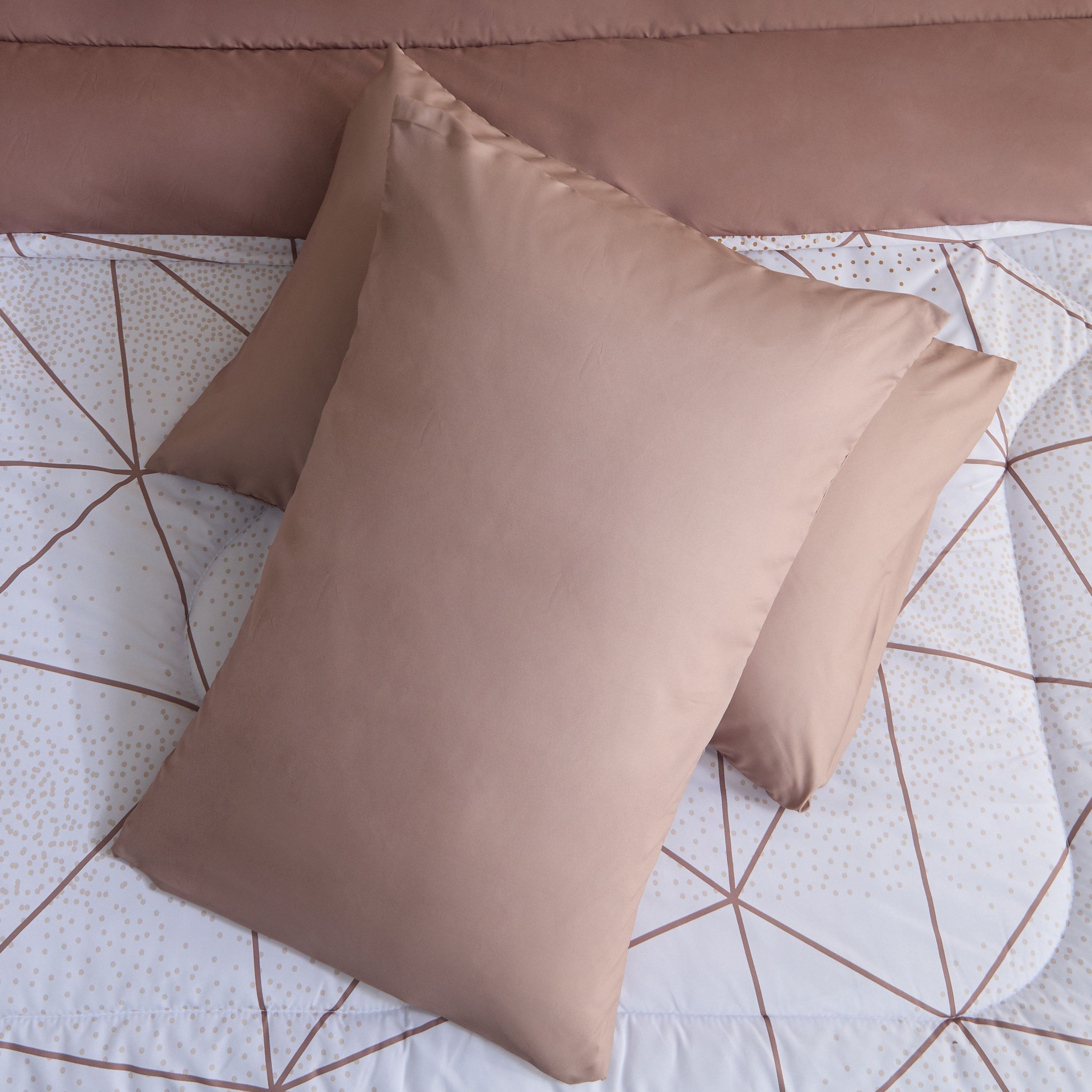 طقم لحاف كينج من الألياف الدقيقة بطبعات 6 قطع دوتري من هامبتون - 220x240 سم-hbxhomeware-hbxbedroom-image-6