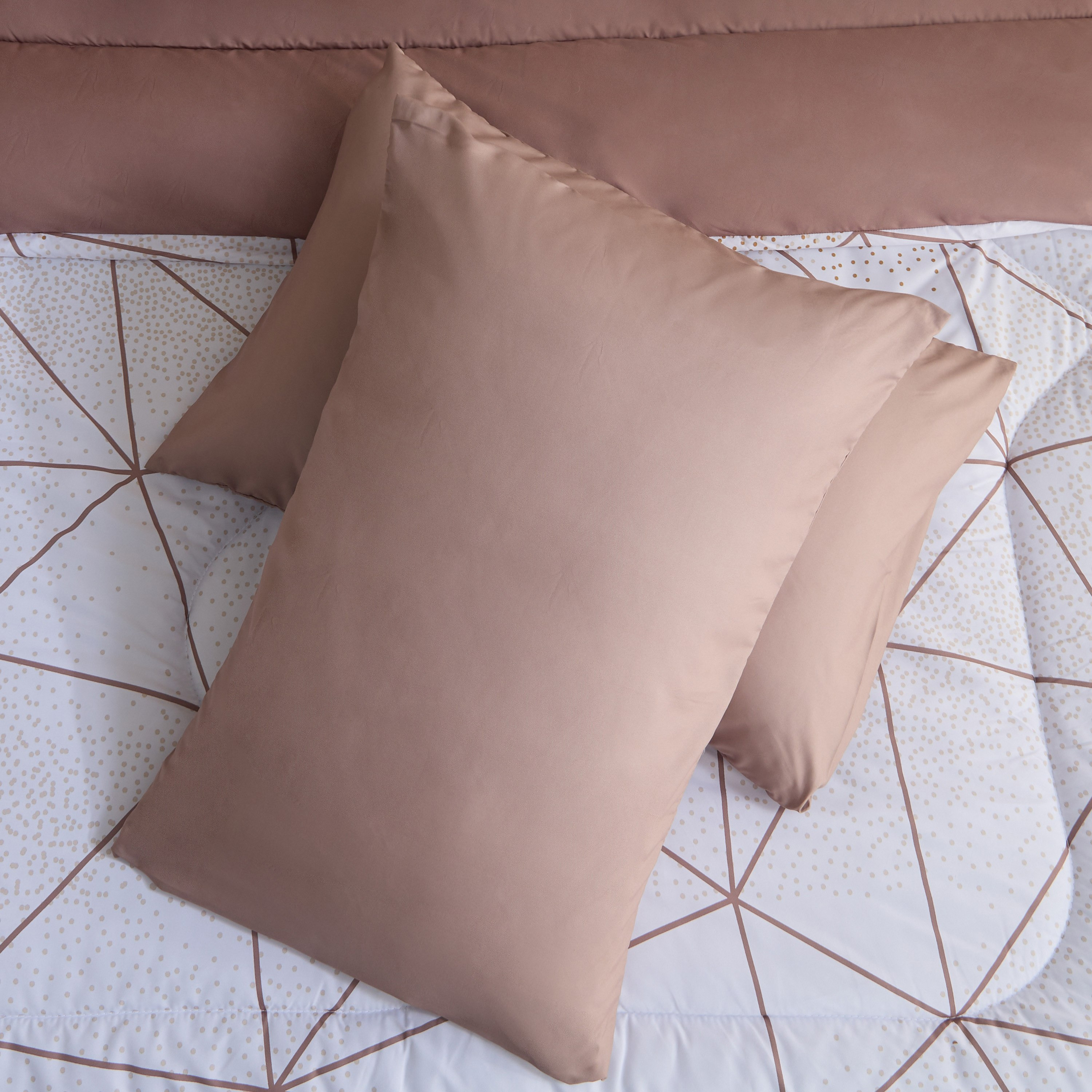 طقم لحاف سوبر كينج من الألياف الدقيقة بطبعات 6 قطع دوتري من هامبتون - 260x240 سم-hbxhomeware-hbxbedroom-image-6