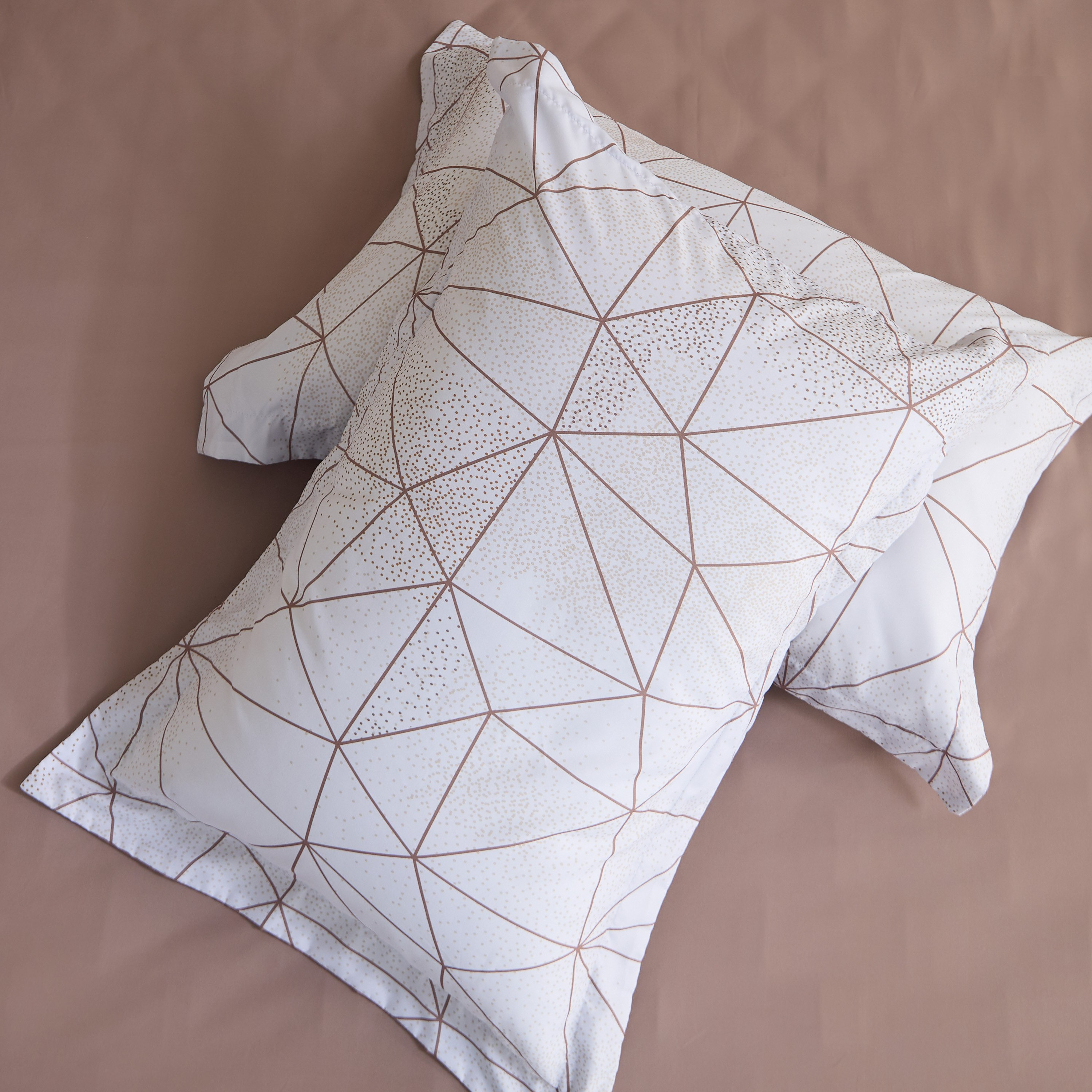 طقم لحاف سوبر كينج من الألياف الدقيقة بطبعات 6 قطع دوتري من هامبتون - 260x240 سم-hbxhomeware-hbxbedroom-image-7