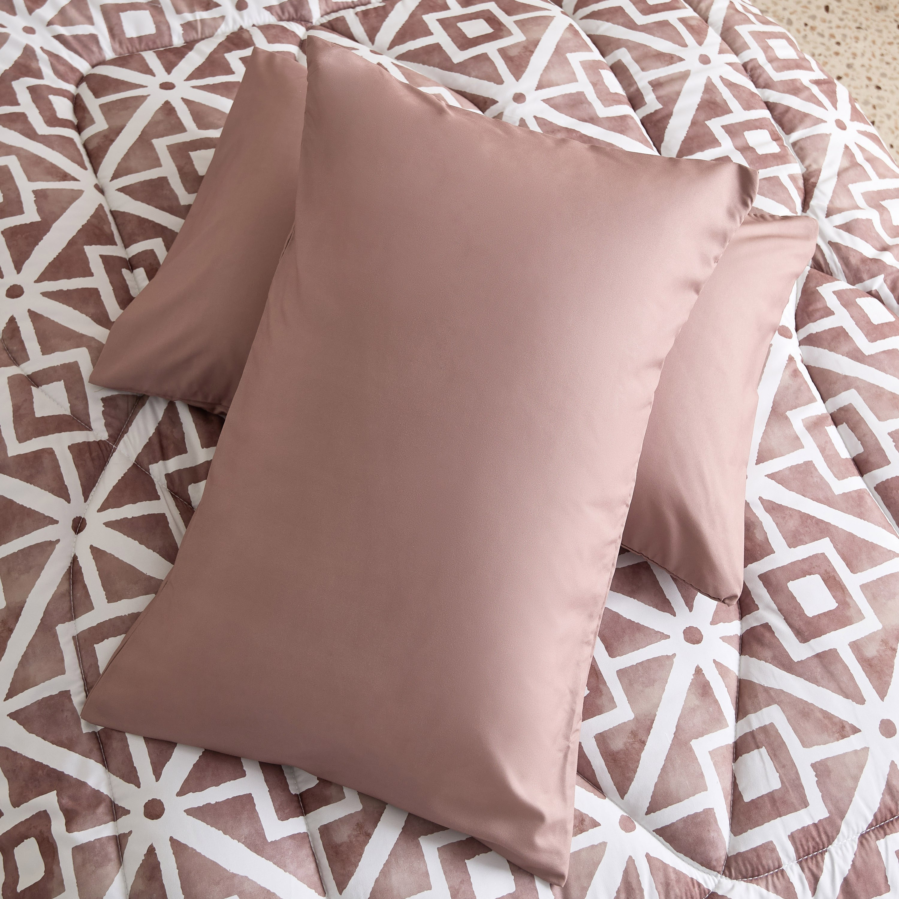 طقم لحاف توين من الألياف الدقيقة بطبعات من 6 قطع من هامبتون جيوفلو - 160x220 سم-hbxhomeware-hbxbedroom-image-6