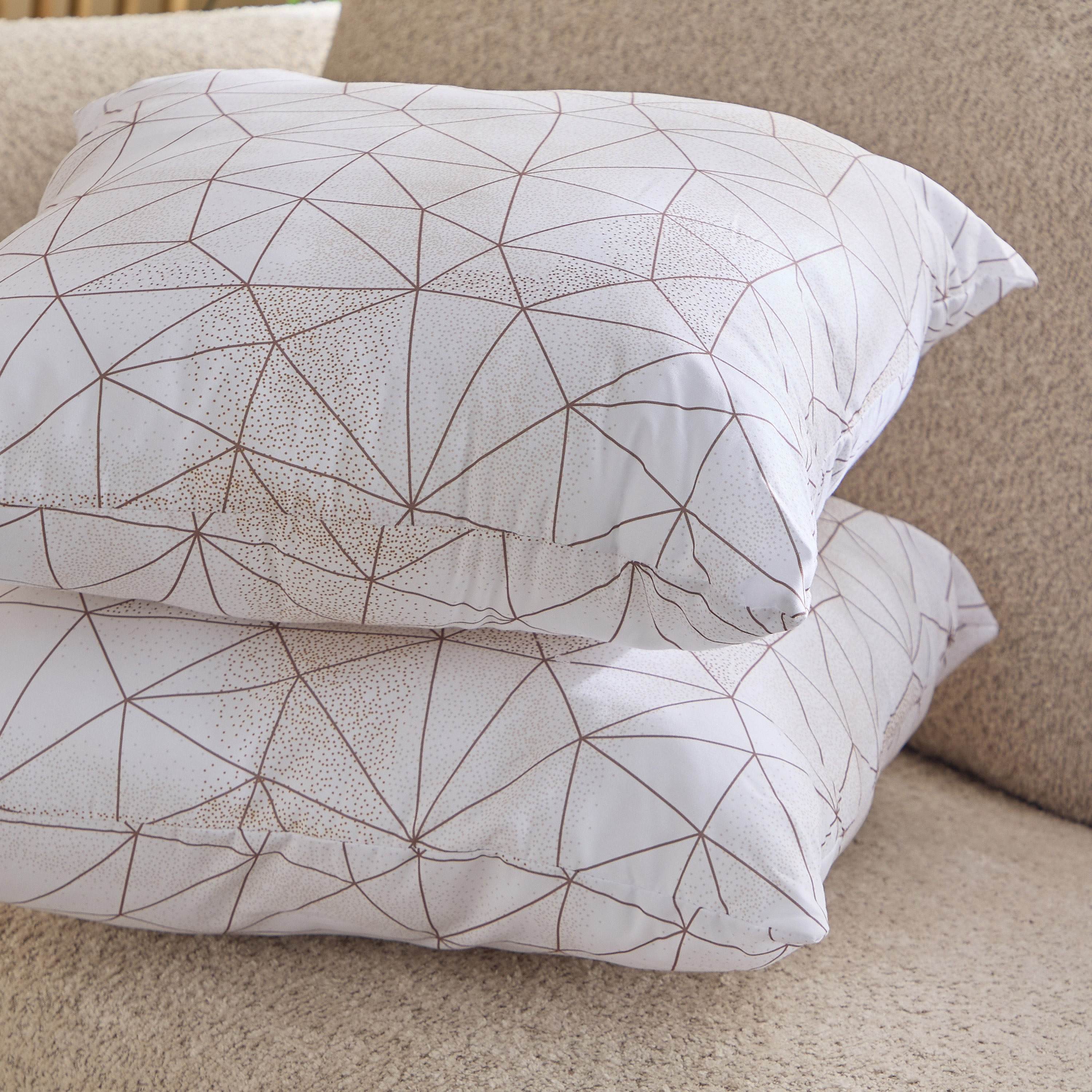 طقم وسائد بطبعات من الألياف الدقيقة قطعتين من هامبتون دوتري - 45x45 سم-hbxhomeware-hbxbedroom-image-3