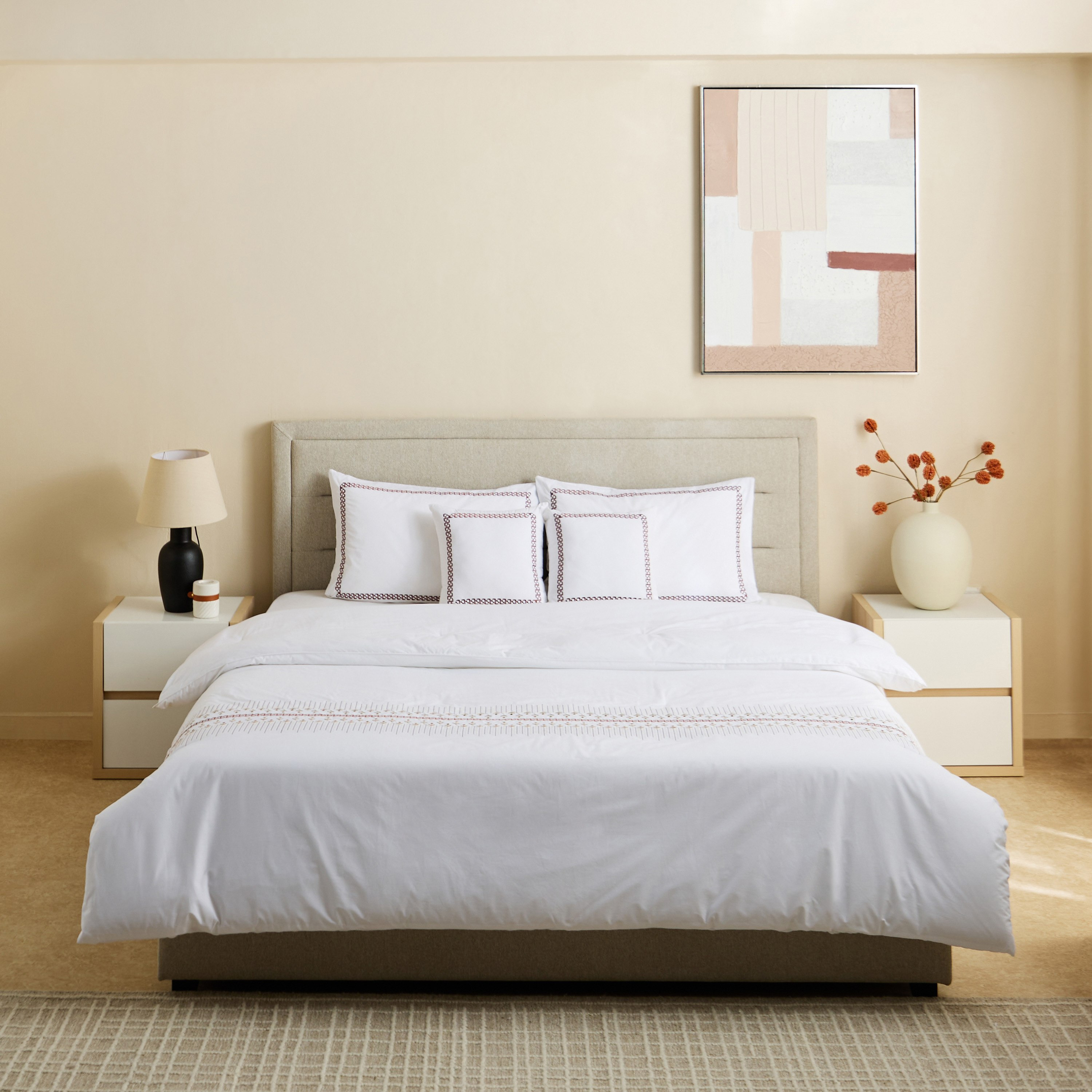 طقم لحاف كينج قطن بحواف مطرزة 5 قطع جراندي أفوردابلز من وايت هيفن - 220x240 سم-hbxhomeware-hbxbedroom-image-3
