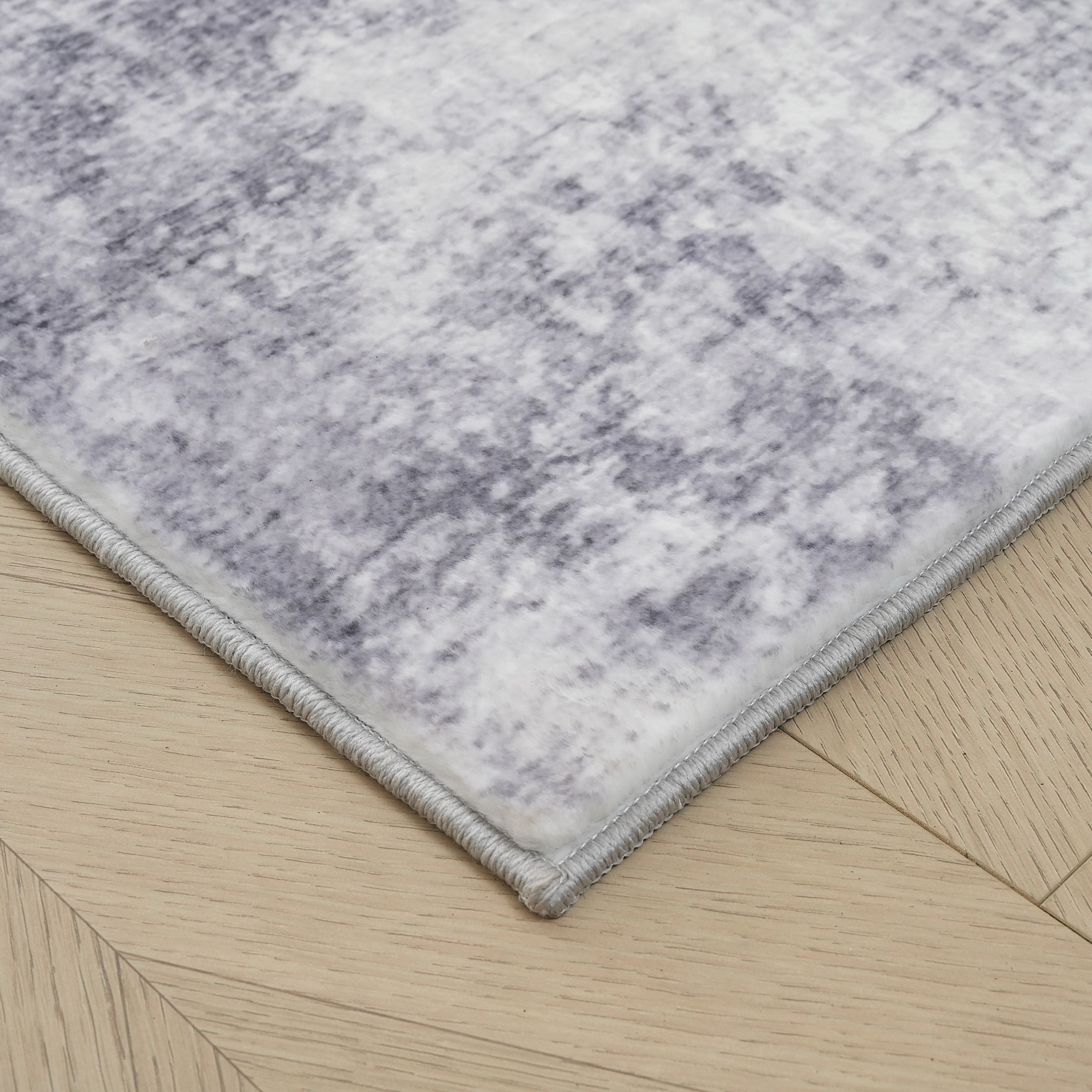 Bristol Feiro Printed Plush Fur Rug - 120x170 cm-hbxdecorandfurnishings-floorcoverings-rugs-image-2