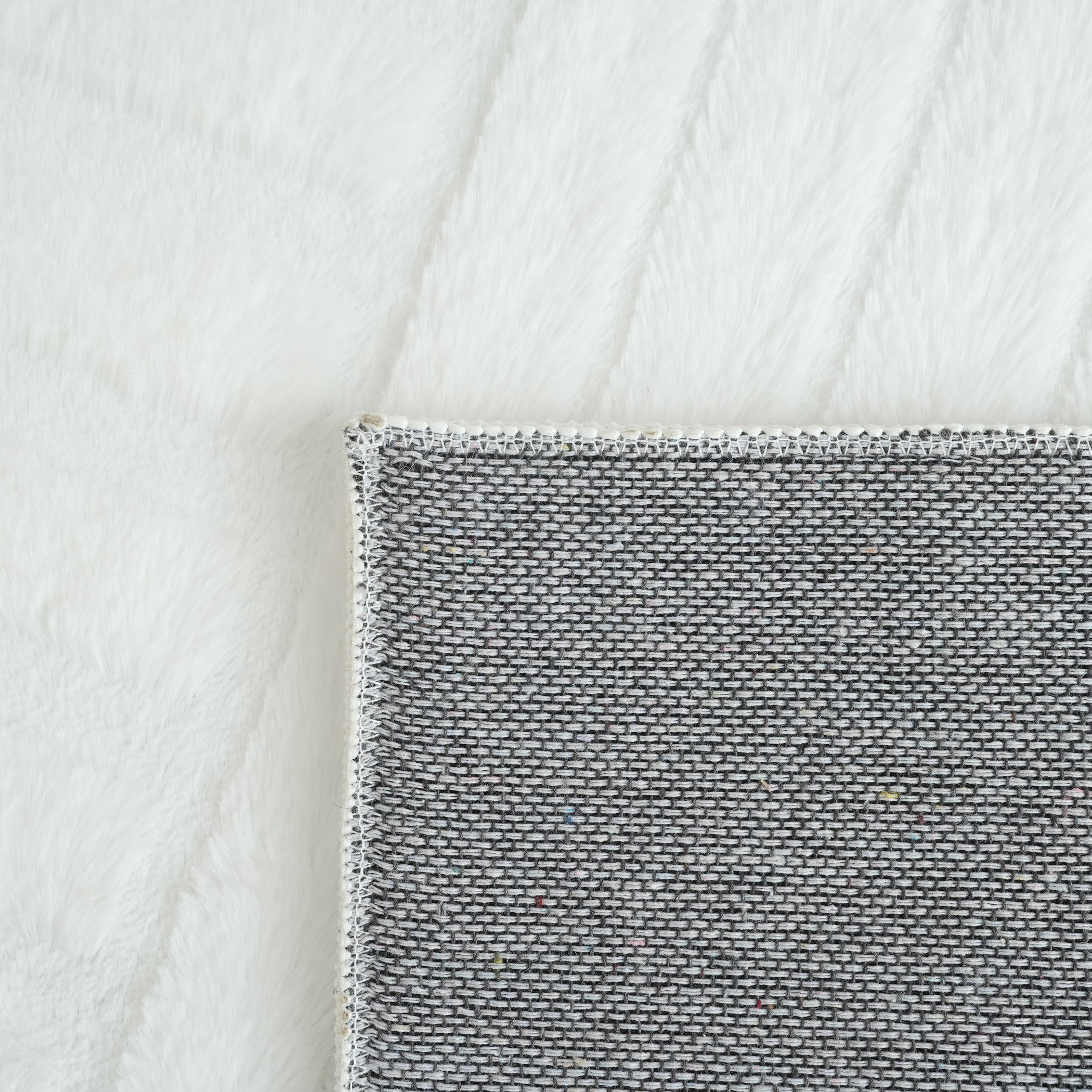 Zara Baden Jacquard Rabbit Fur Rug - 60x150 cm-hbxdecorandfurnishings-floorcoverings-rugs-image-3