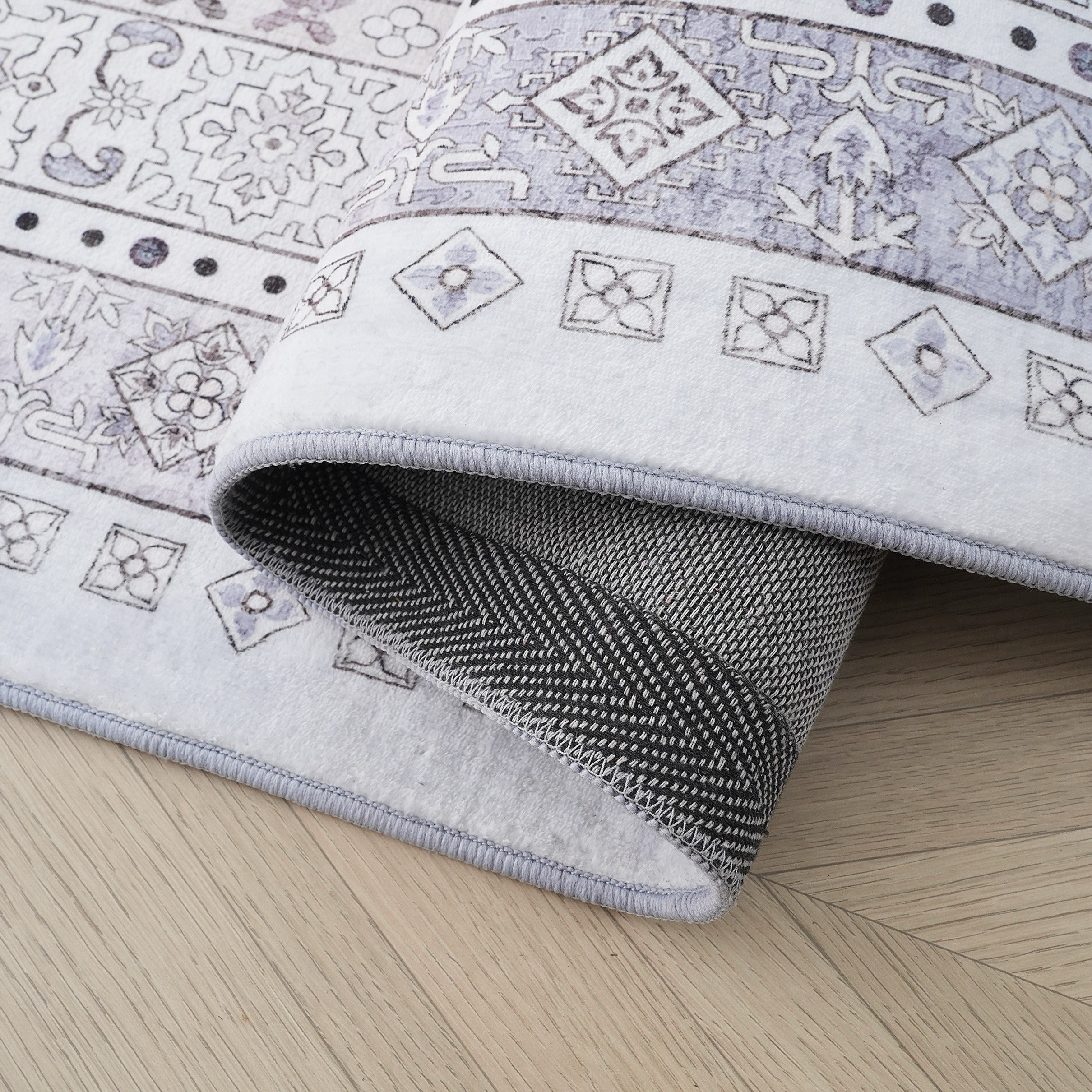 Wells Rabia Printed Flannel Rug - 150x200 cm-hbxdecorandfurnishings-floorcoverings-rugs-image-4