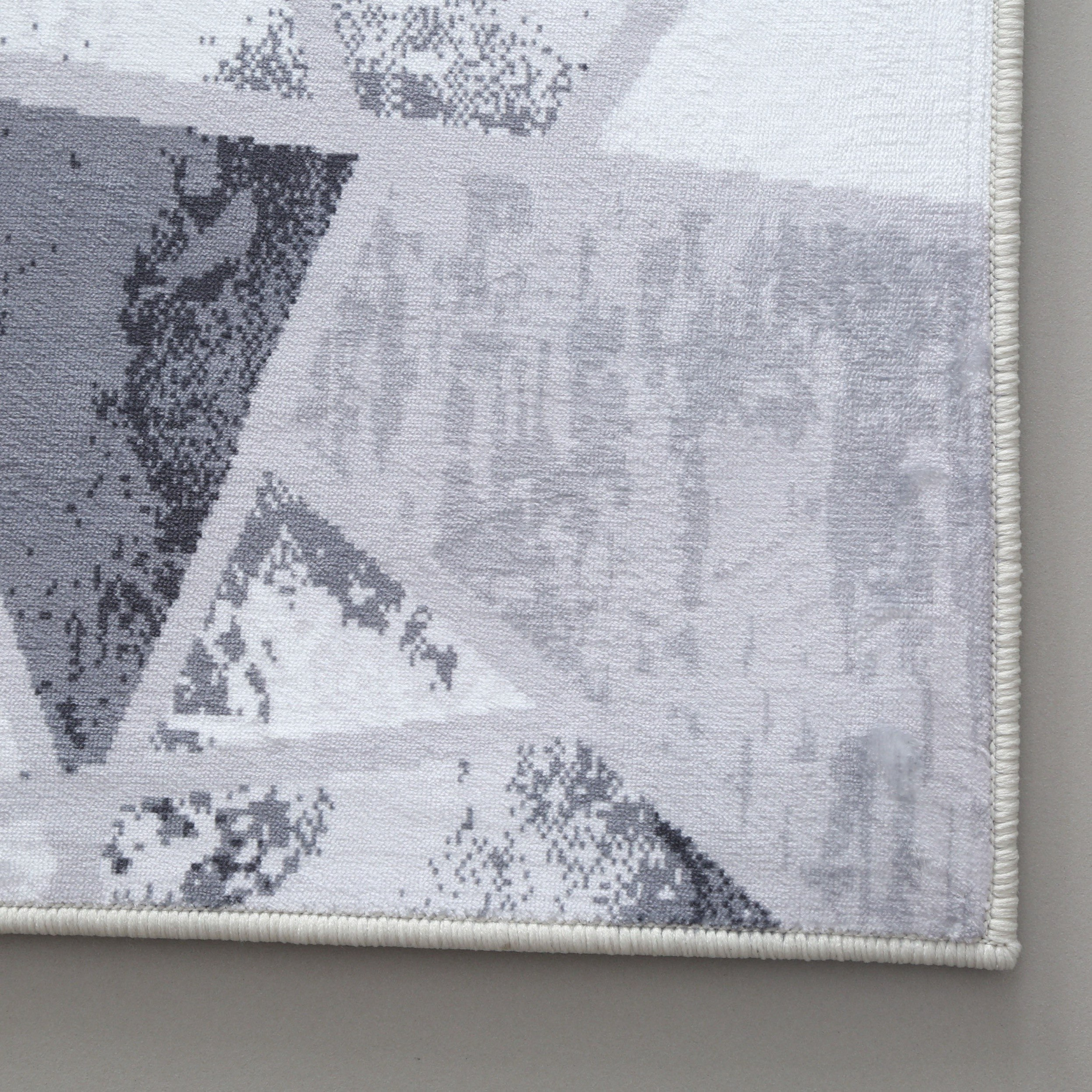 Wells Mia Printed Flannel Rug - 200x300 cm-hbxdecorandfurnishings-floorcoverings-rugs-image-2