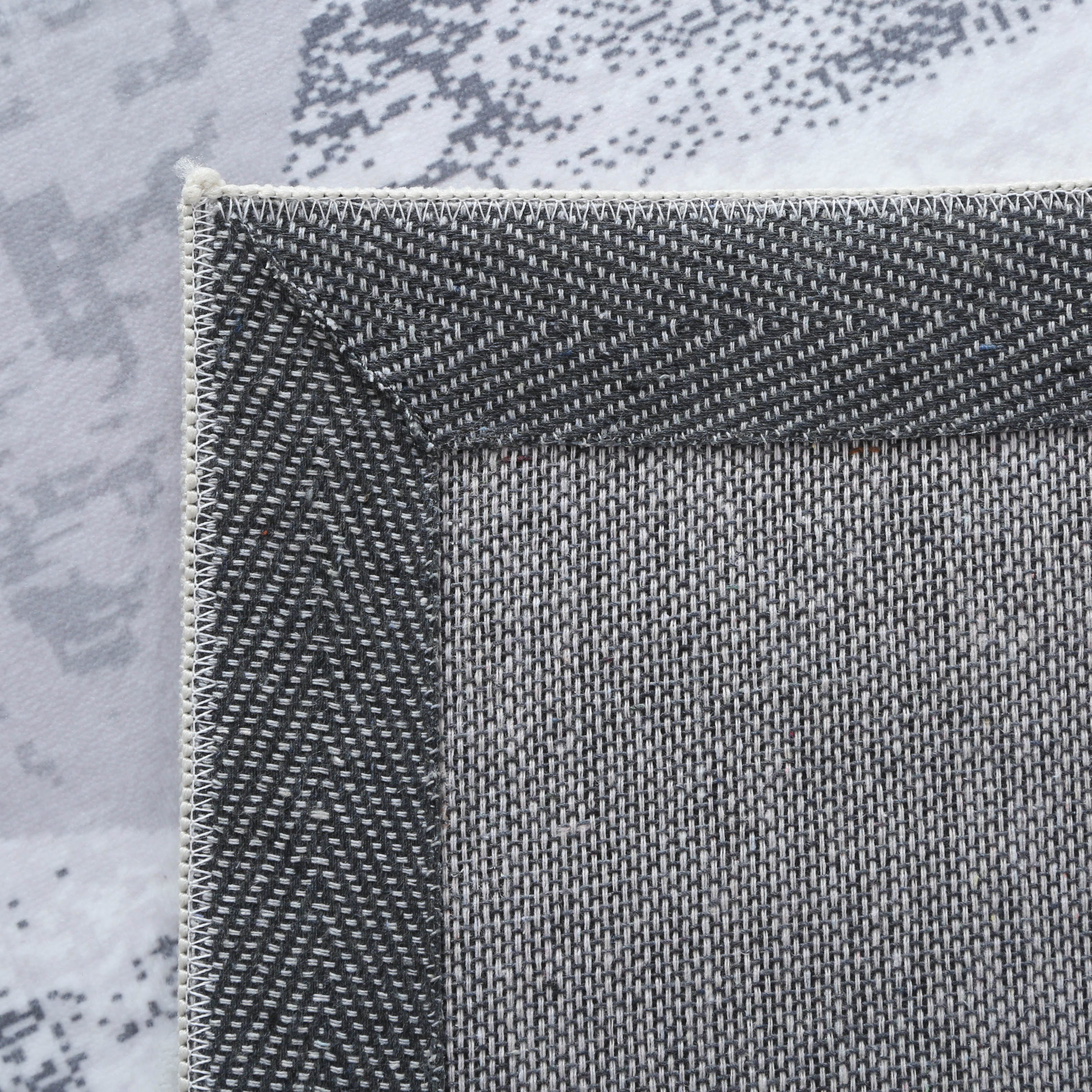 سجادة فلانيل بطبعات ميا من ويلز - 250x360 سم-hbxdecorandfurnishings-floorcoverings-rugs-image-4