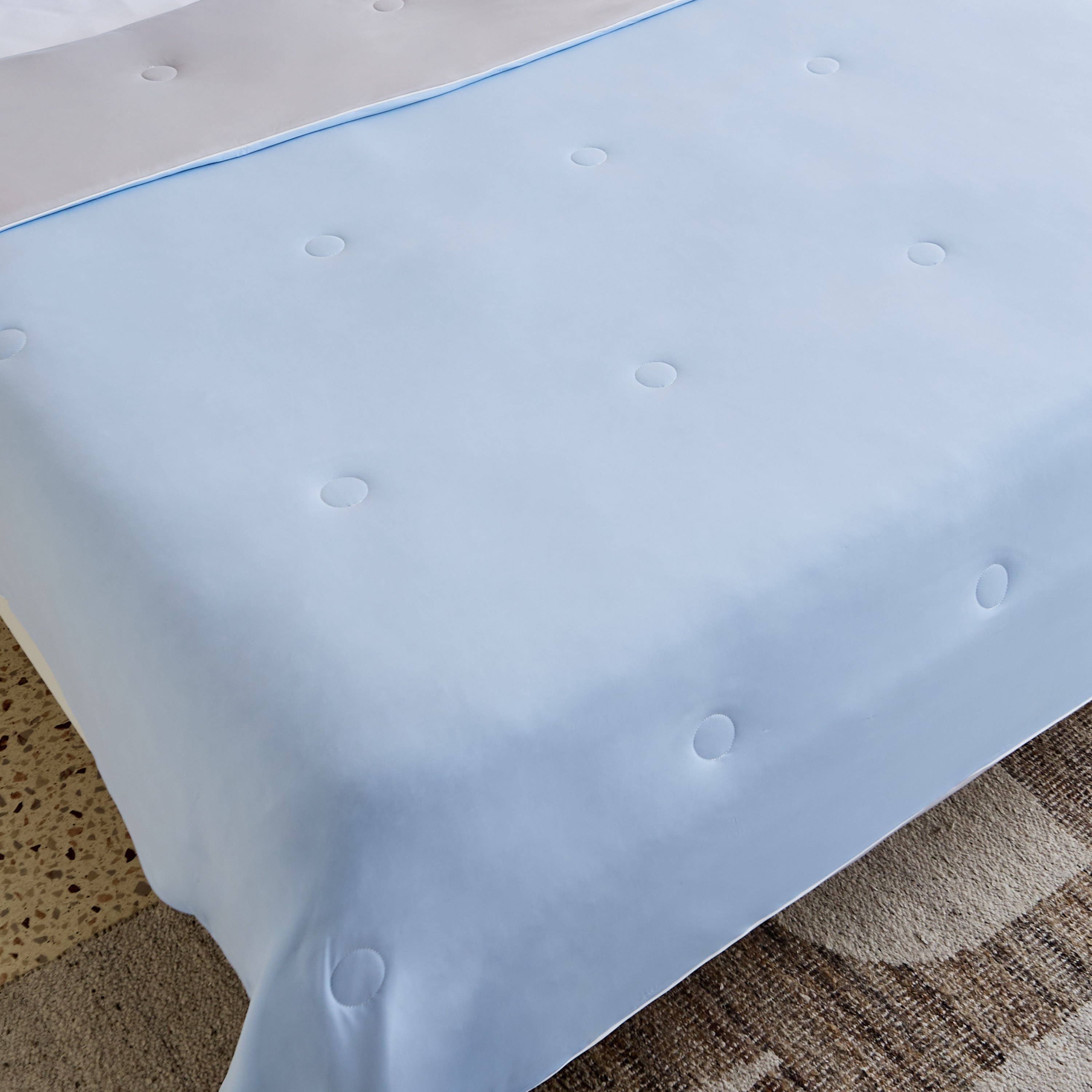 Glacia 3-Piece King Cooling Quilt Set - 220x240 cm-hbxhomeware-hbxbedroom-image-4