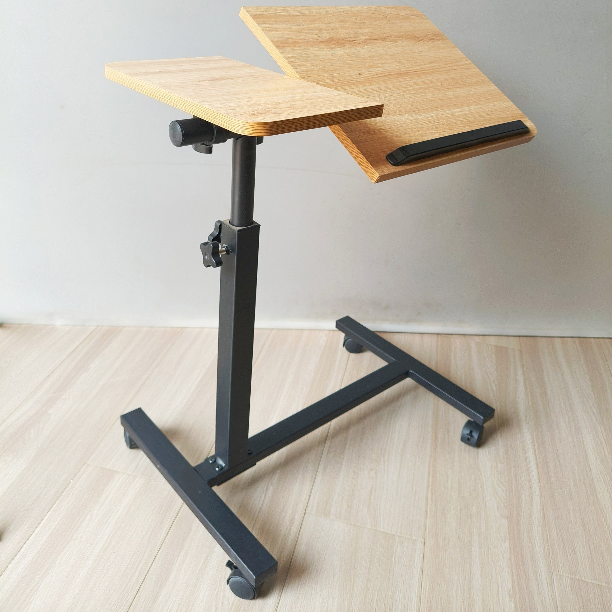 طاولة متعددة الاستخدامات بارتفاع قابل للتعديل من موفو نينا-hbxfurniture-office-desks-image-5