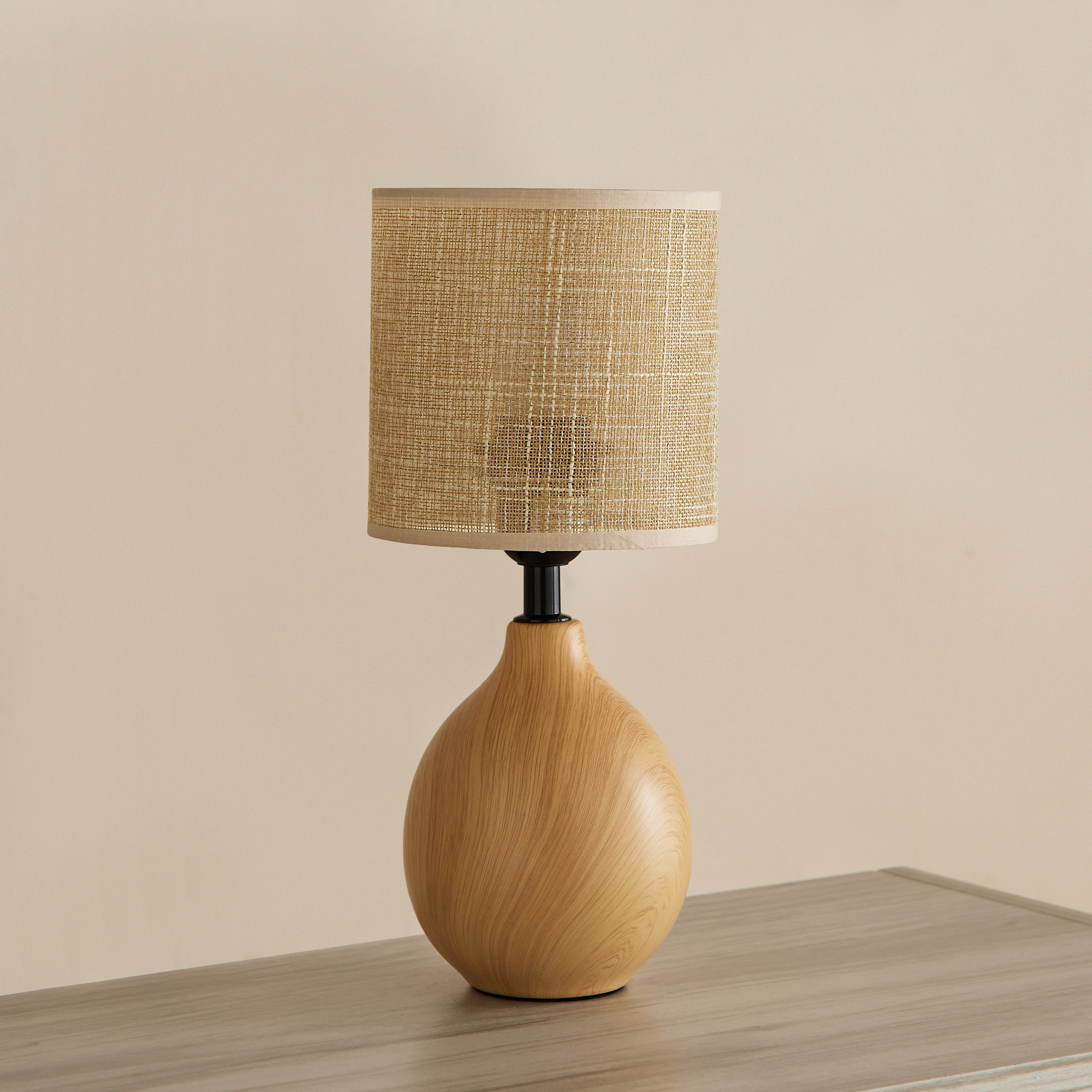 مصباح طاولة سيراميك بغطاء قماش من أليسز - 14x14x31.5 سم-hbxbedroom-lighting-tablelamps-image-1