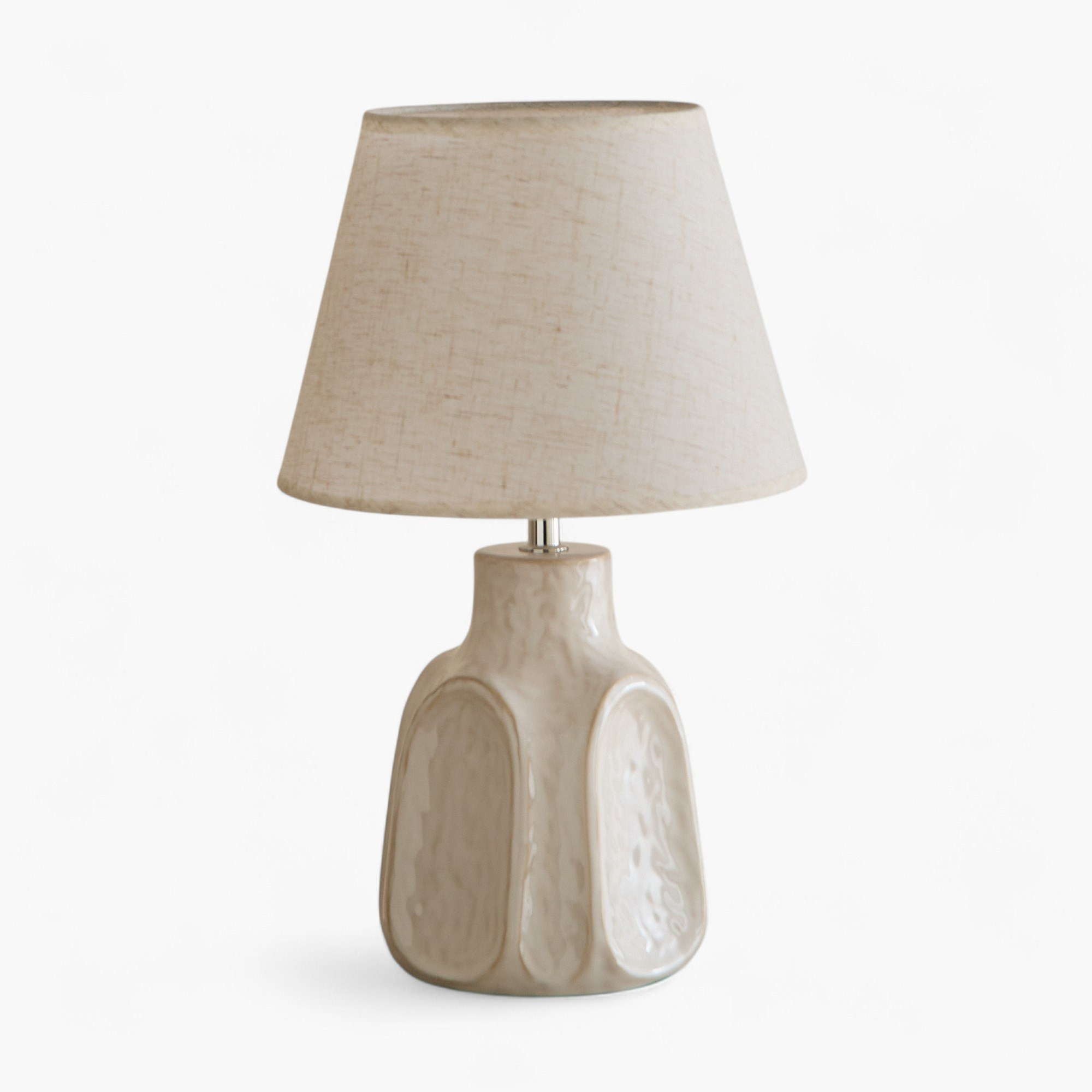 مصباح طاولة سيراميك بغطاء قماش من أليسز -  25x25x41 سم-hbxbedroom-lighting-tablelamps-image-5