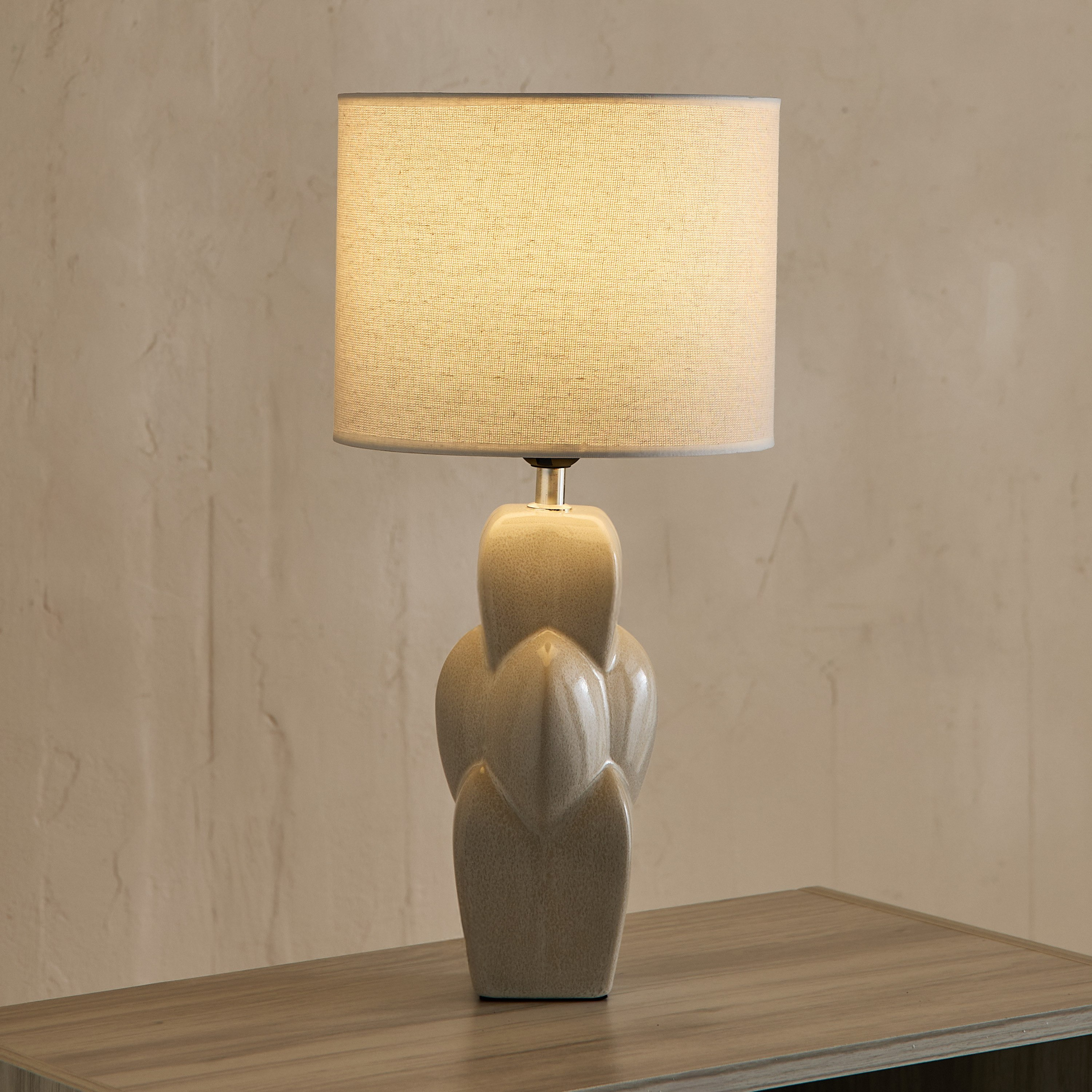 مصباح طاولة سيراميك بغطاء قماشي من أليكس - 23x23x45.5 سم-hbxbedroom-lighting-tablelamps-image-2