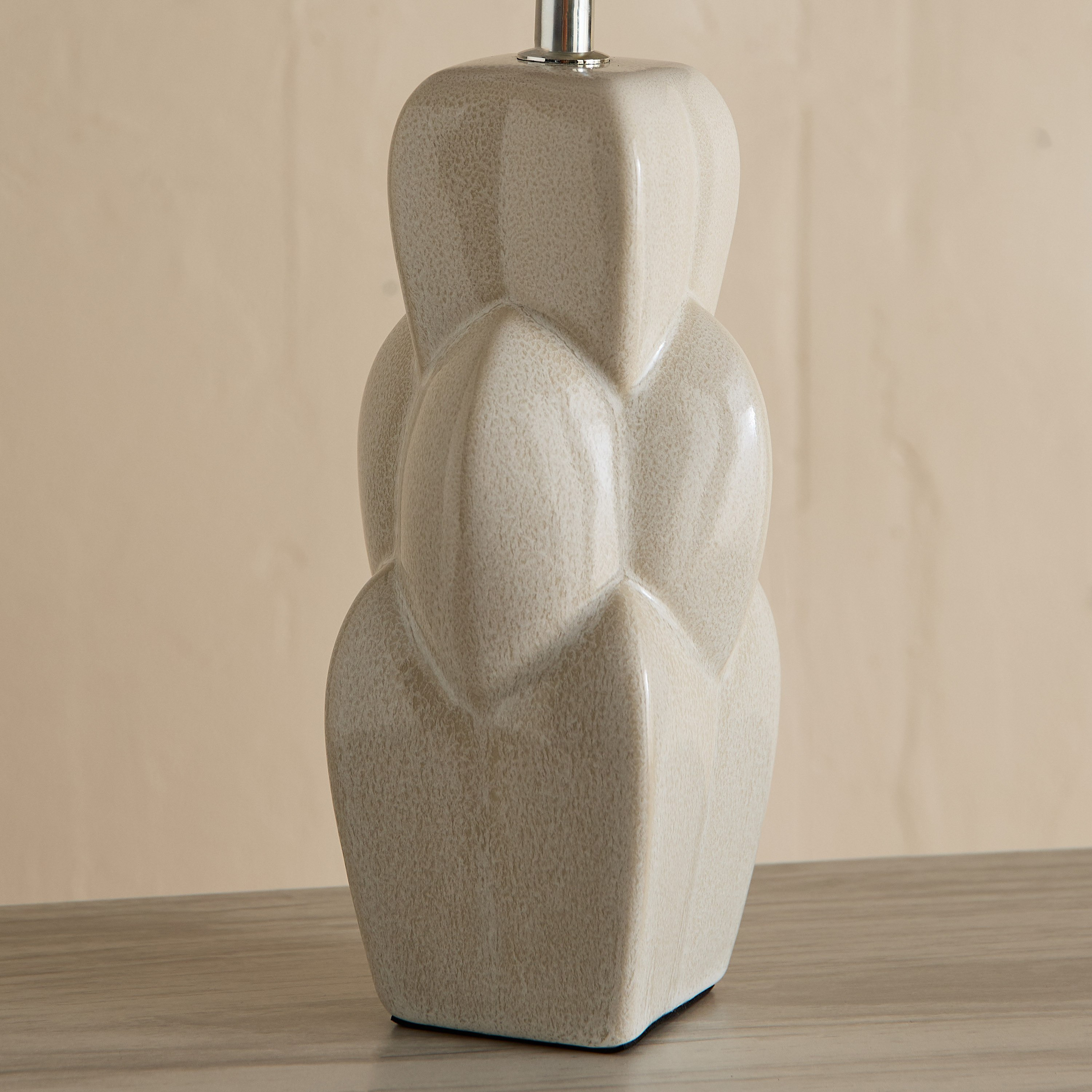 مصباح طاولة سيراميك بغطاء قماشي من أليكس - 23x23x45.5 سم-hbxbedroom-lighting-tablelamps-image-3