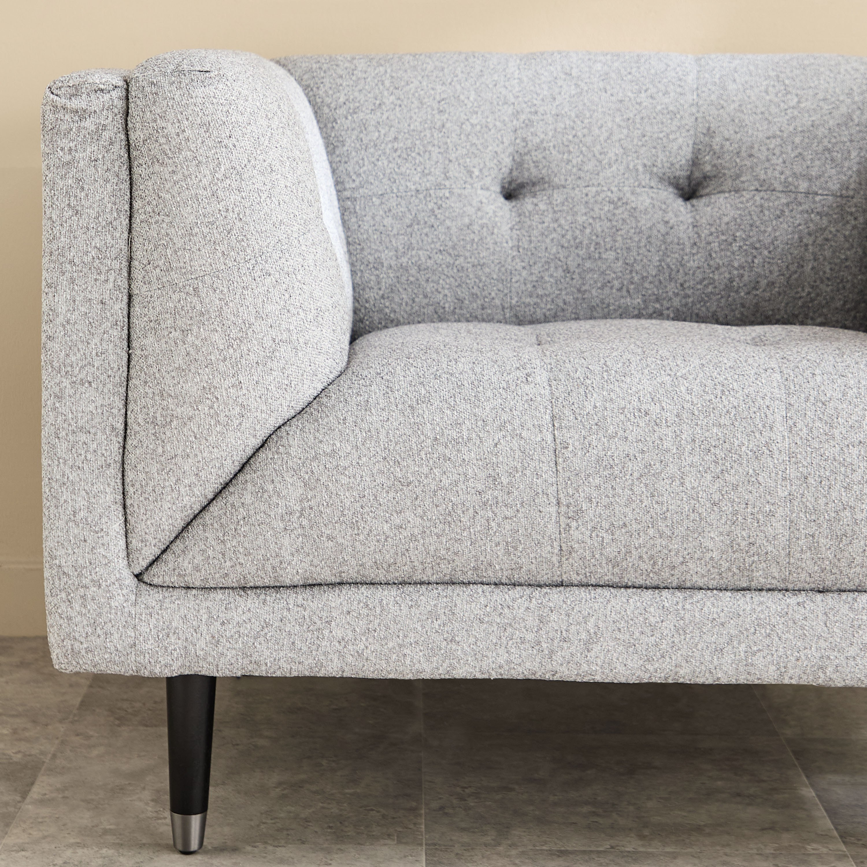 كنبة قماش بمساند ذراعين من ديلفي-hbxlivingroom-sofasandarmchairs-sofas-image-4