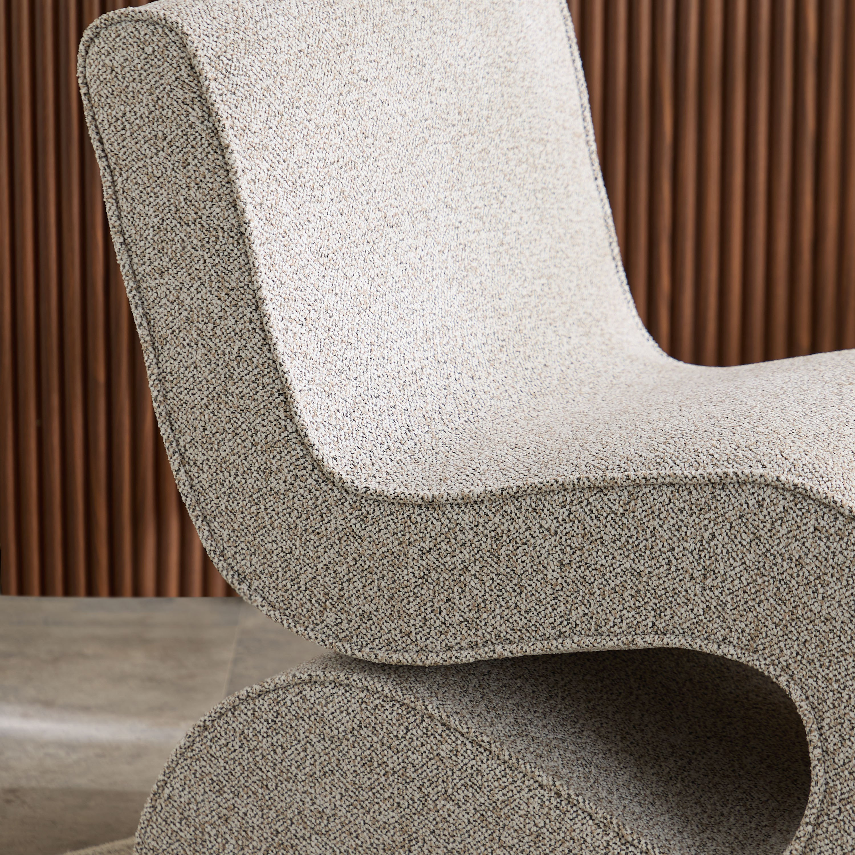 كرسي زينة قماش من كالي-hbxlivingroom-sofasandarmchairs-easychairs-image-4