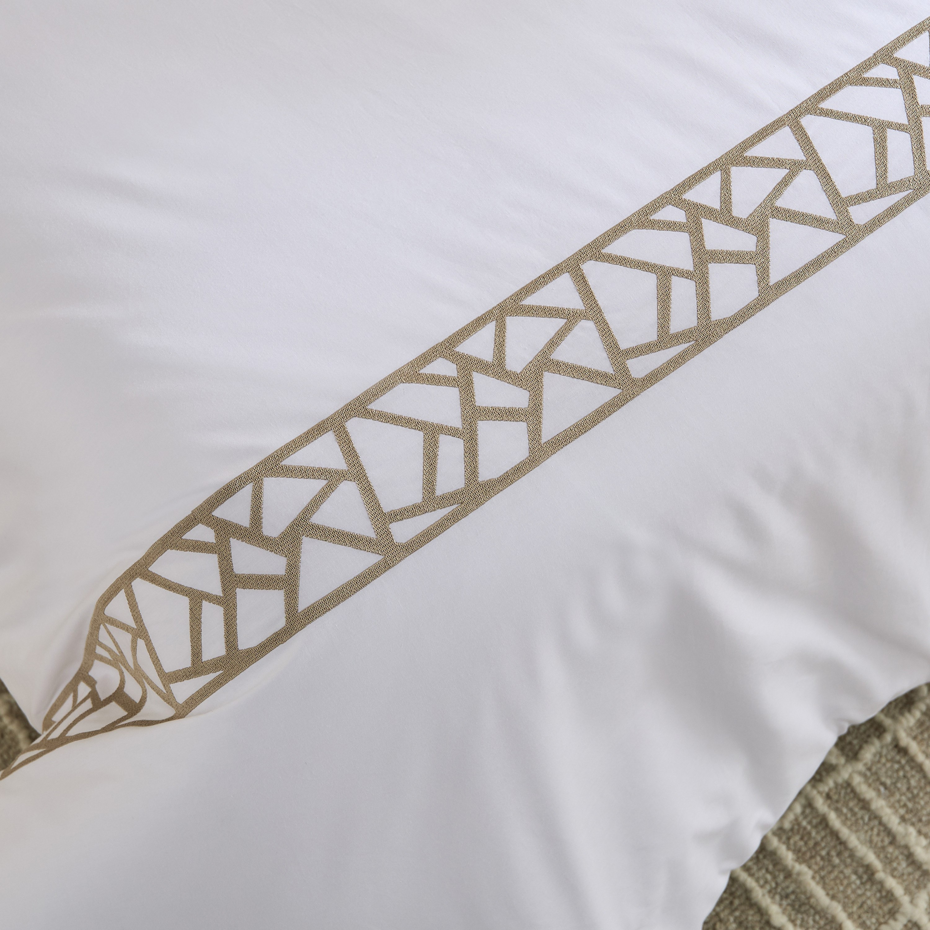 White Haven Geo Lux 5-Piece Embroidered Cotton King Comforter Set - 220x240 cm-hbxhomeware-hbxbedroom-image-4