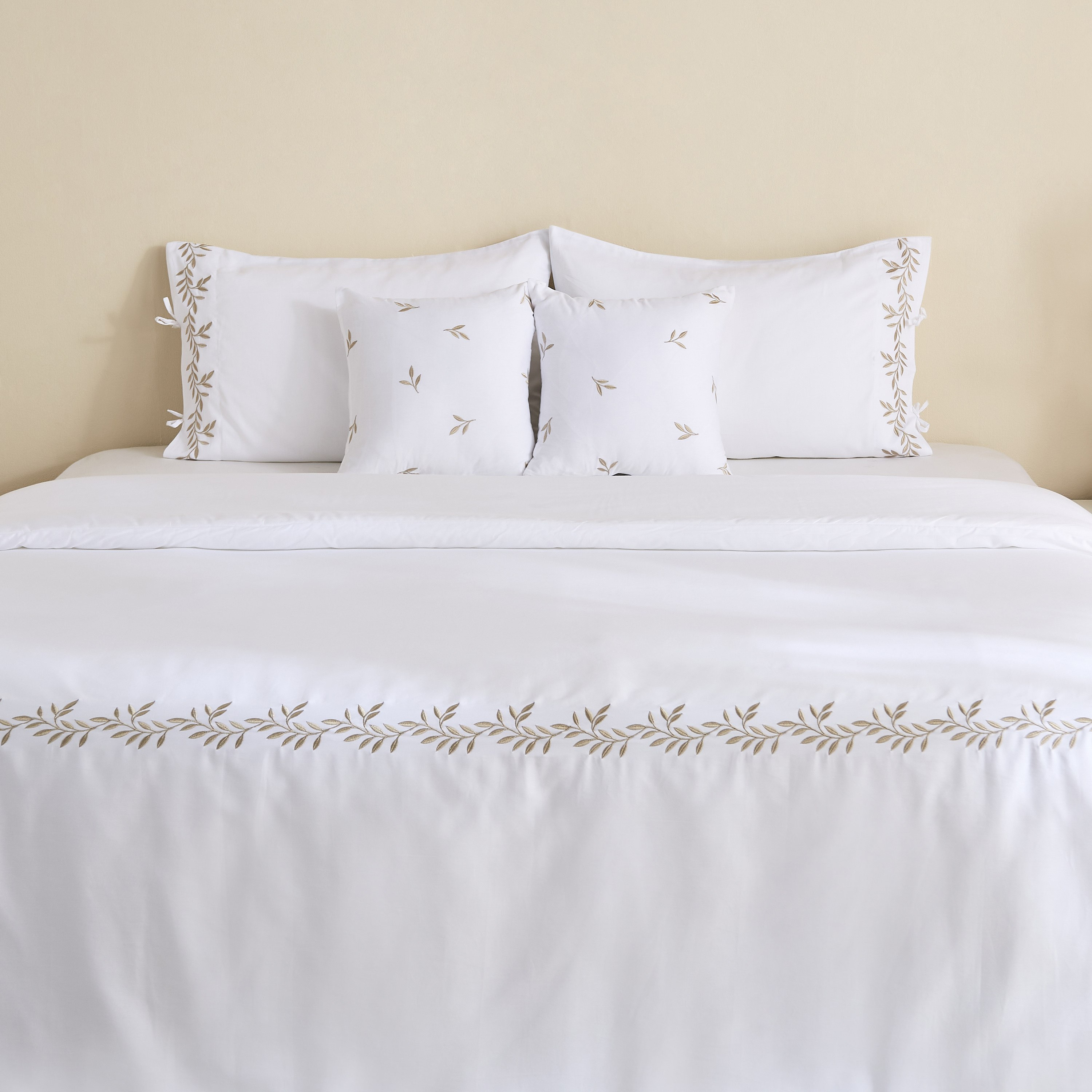 طقم لحاف كينج قطن مطرز 5 قطع أربوريس من وايت هافن - 220×240 سم-hbxhomeware-hbxbedroom-image-2