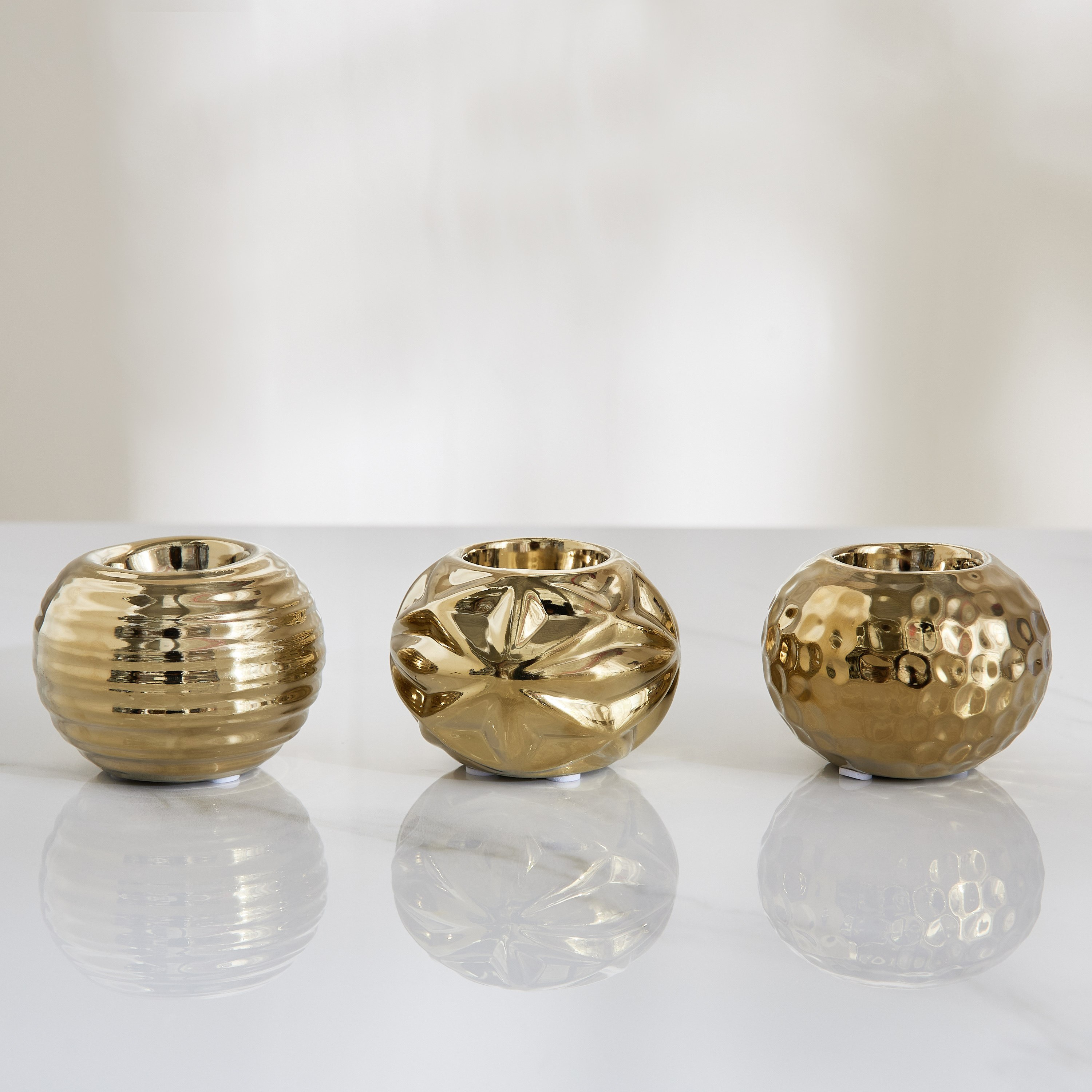 Sansa Duke 3-Piece Ceramic Ball Candleholder Set - 9x9x7 cm-hbxlivingroom-decorandaccessories-candleholders-image-2