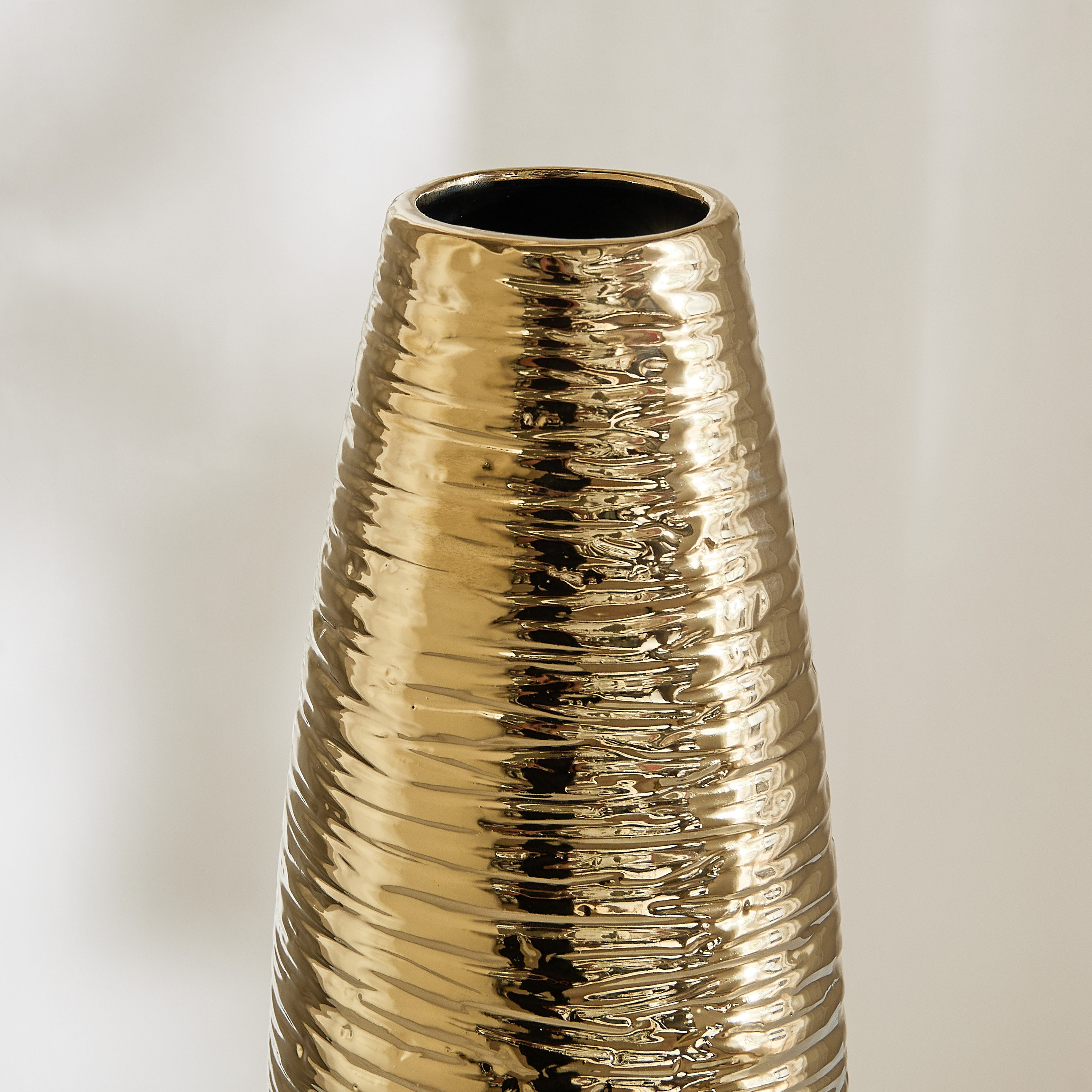 مزهرية سيراميك بارزة الملمس من سانسا ديوك - 14x14x49 سم-hbxbedroom-decorandaccessories-vases-image-3