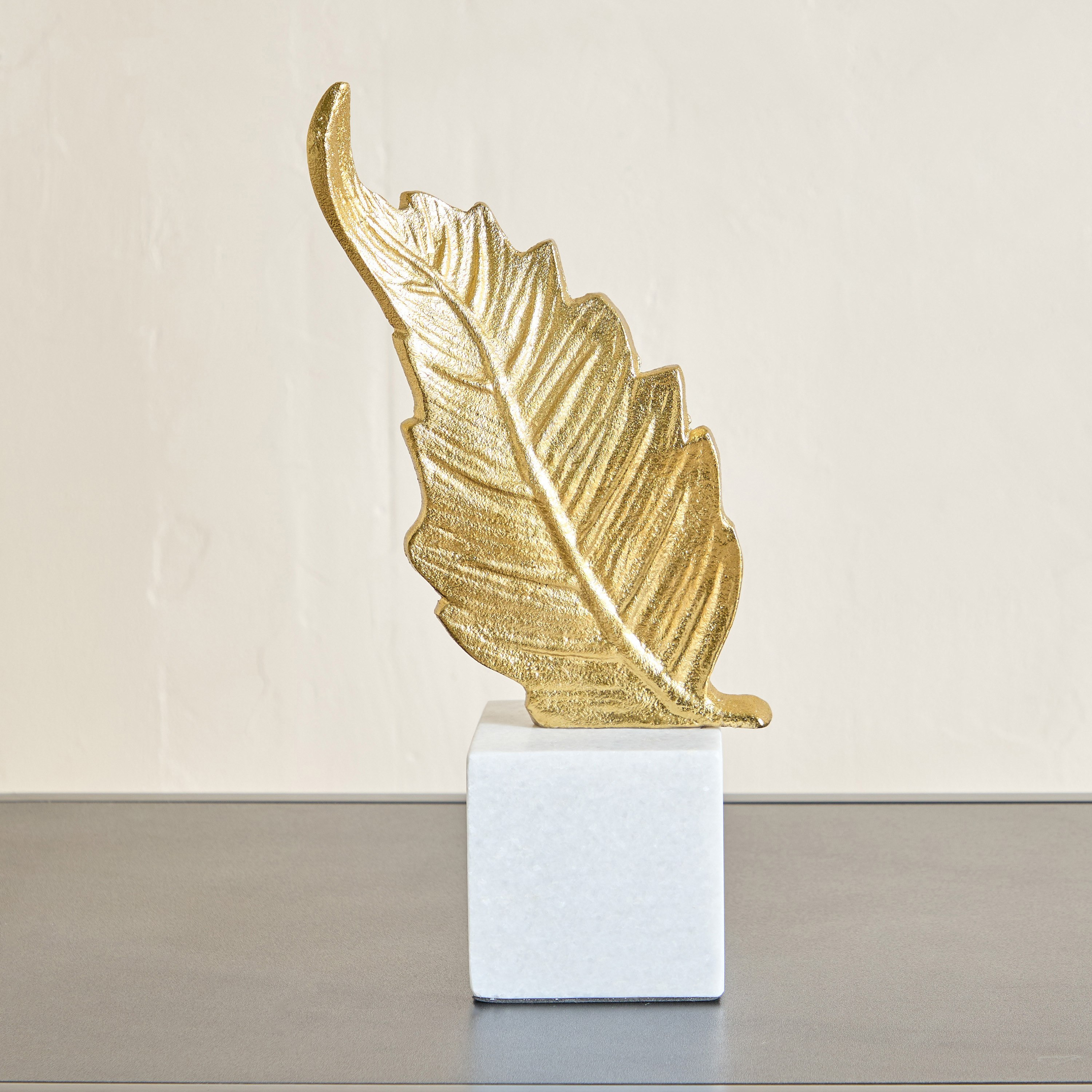 زينة ديكور ألمنيوم بتصميم ورقة سرخس مع قاعدة رخامية من ستافورد ليف - 14x8x28 سم-hbxhomeware-homedecor-figurinesandornaments-image-2