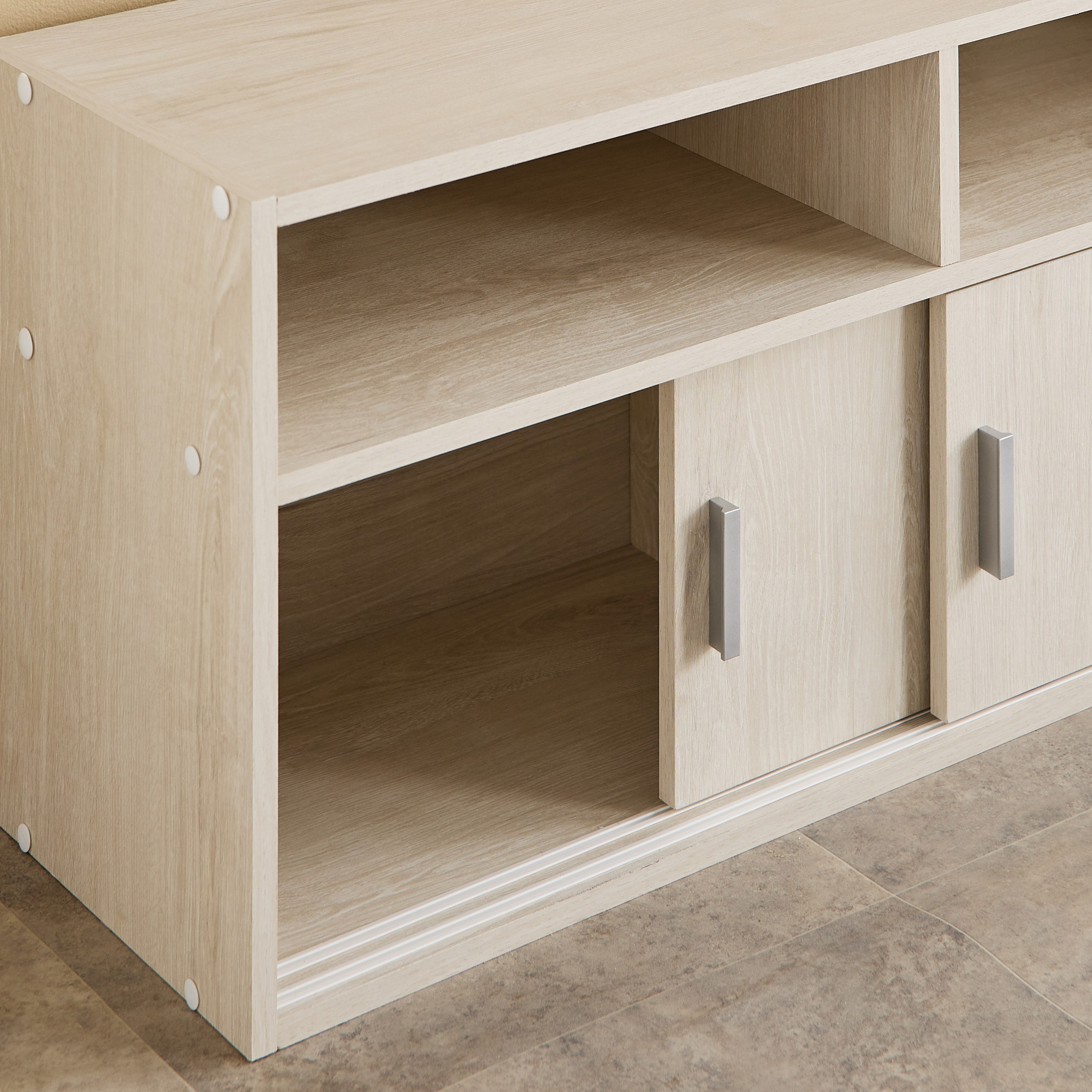 وحدة تلفزيون منخفضة بـ3 أبواب انزلاقية للأجهزة حتى 65 بوصة من ليبرا-hbxlivingroom-mediaunitsandstorage-tvunits-image-4