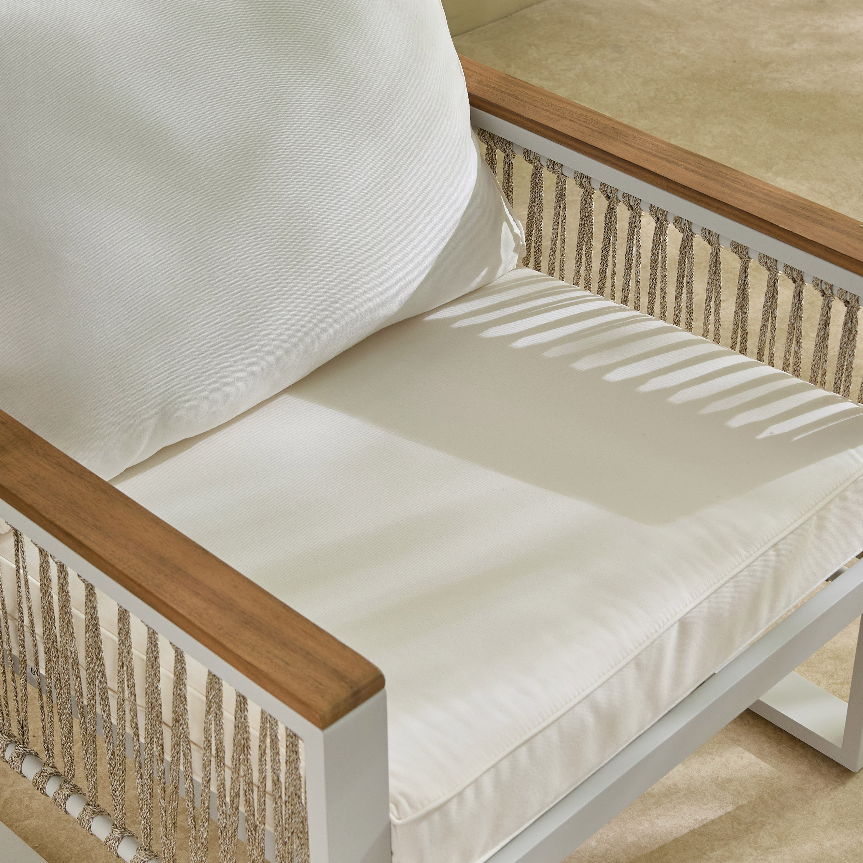 طقم كنب 2+1+1 ألمنيوم للأماكن الخارجية مع طاولة قهوة ووسائد من فيرا هاميلتون-hbxoutdoor-hbxoutdoorfurniture-sofasets-image-13