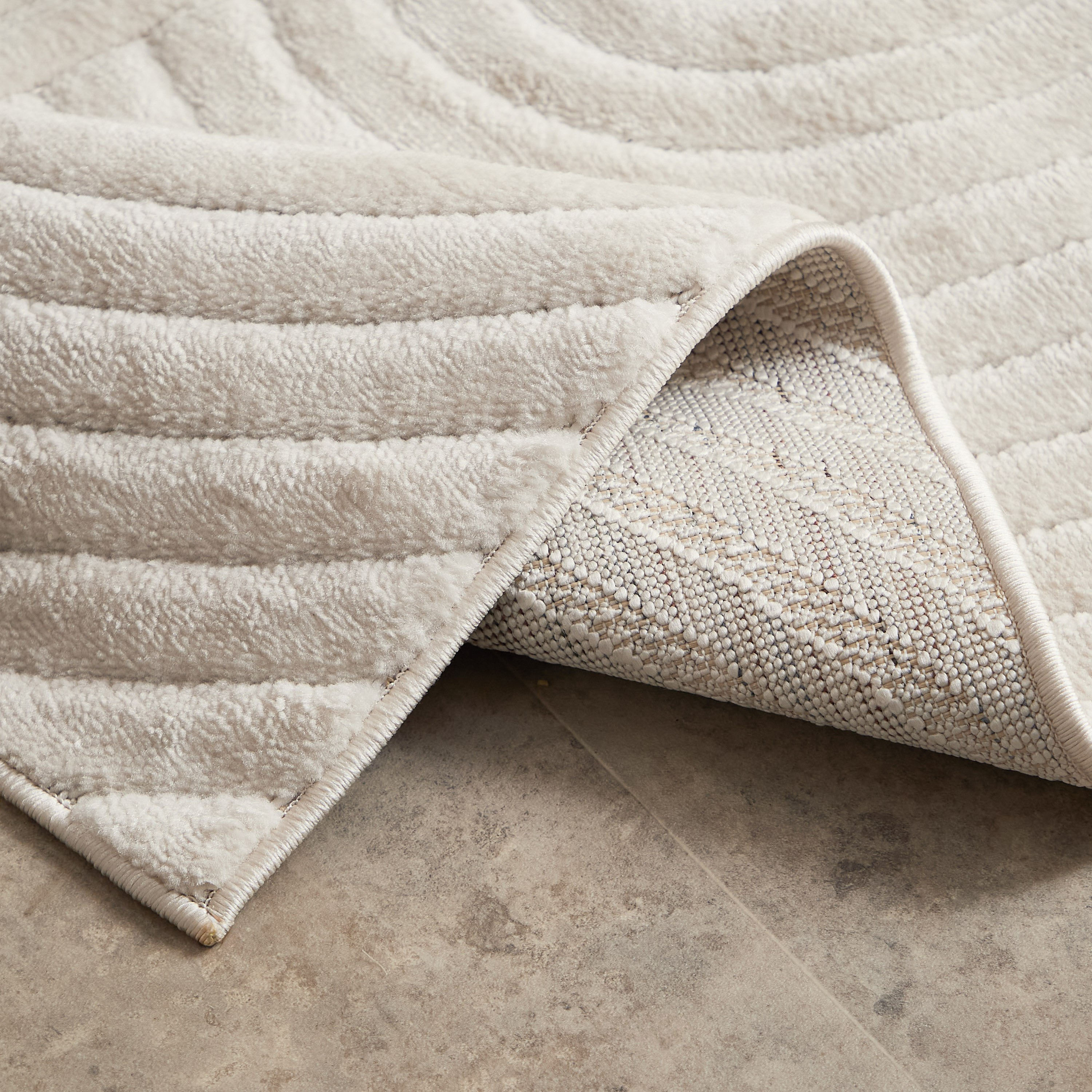 Gleem Alwan Anti Skid Polypropylene Rug - 80x150 cm-hbxdecorandfurnishings-floorcoverings-rugs-image-4