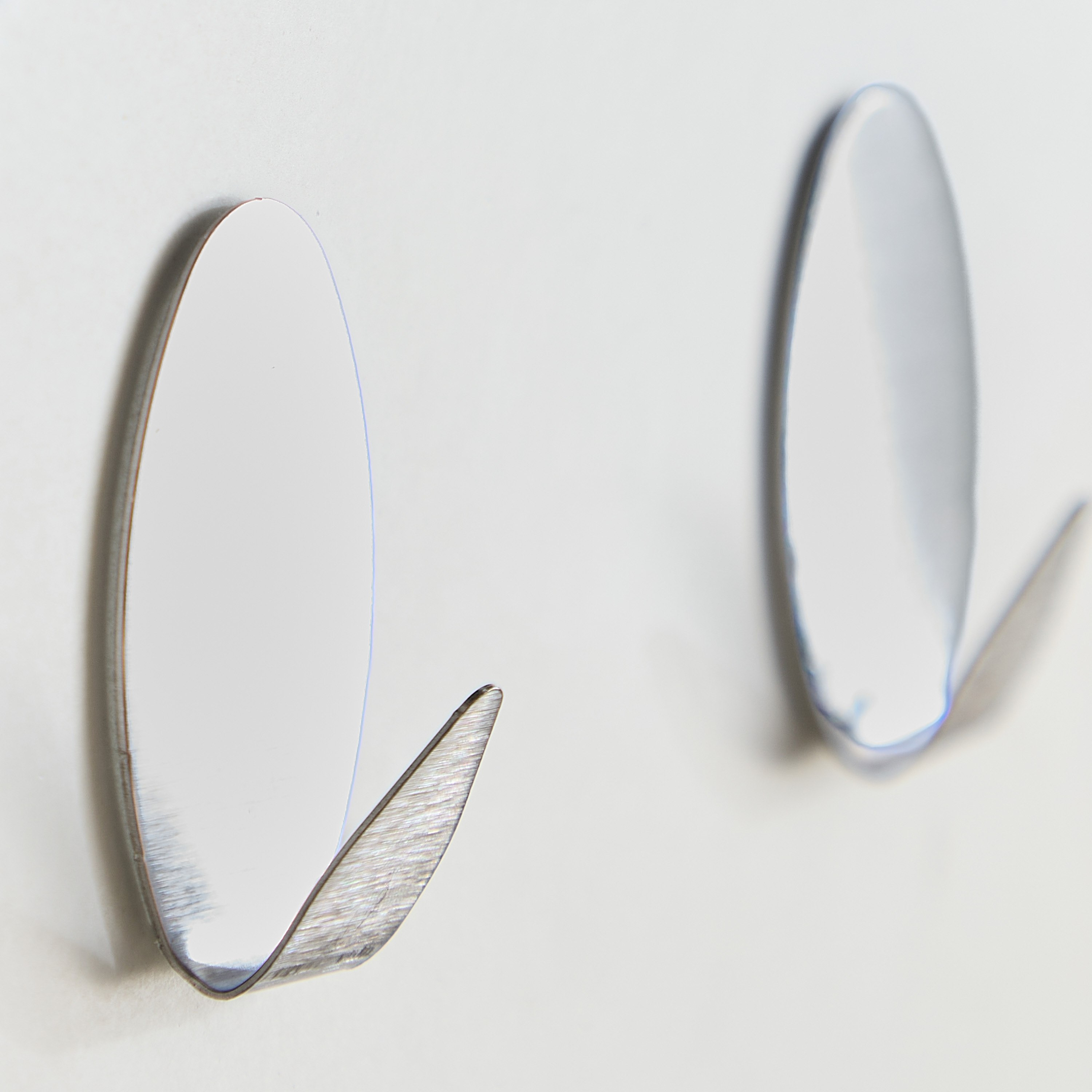 Umbra Oval Medium Metal Hooks - Set of 2-hbxbathroom-bathaccessories-showercaddiesandwallhooks-image-2