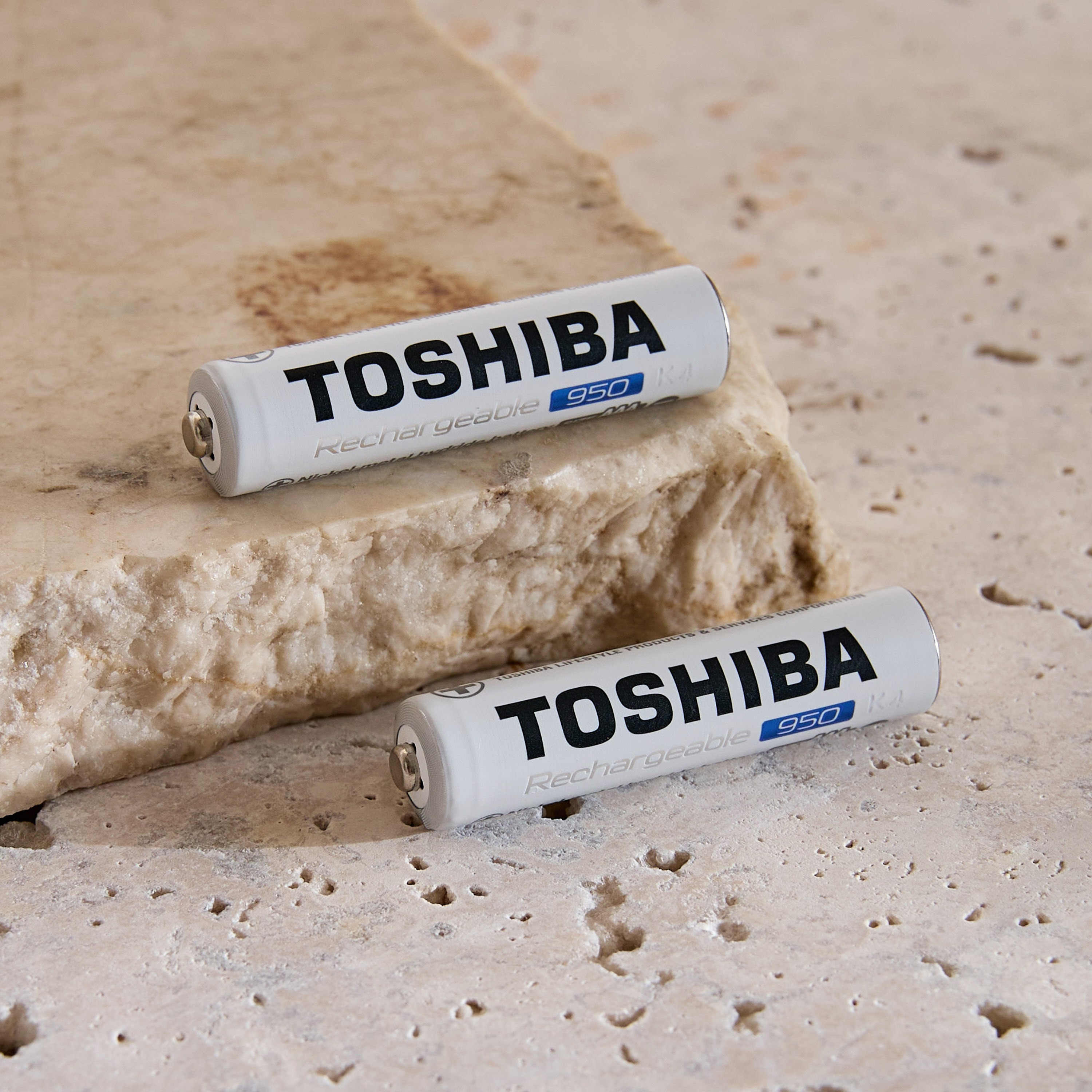 Toshiba 2-Piece 950 Mah Rechargeable AAA Battery Set-hbxbedroom-lighting-lightingaccessories-image-2