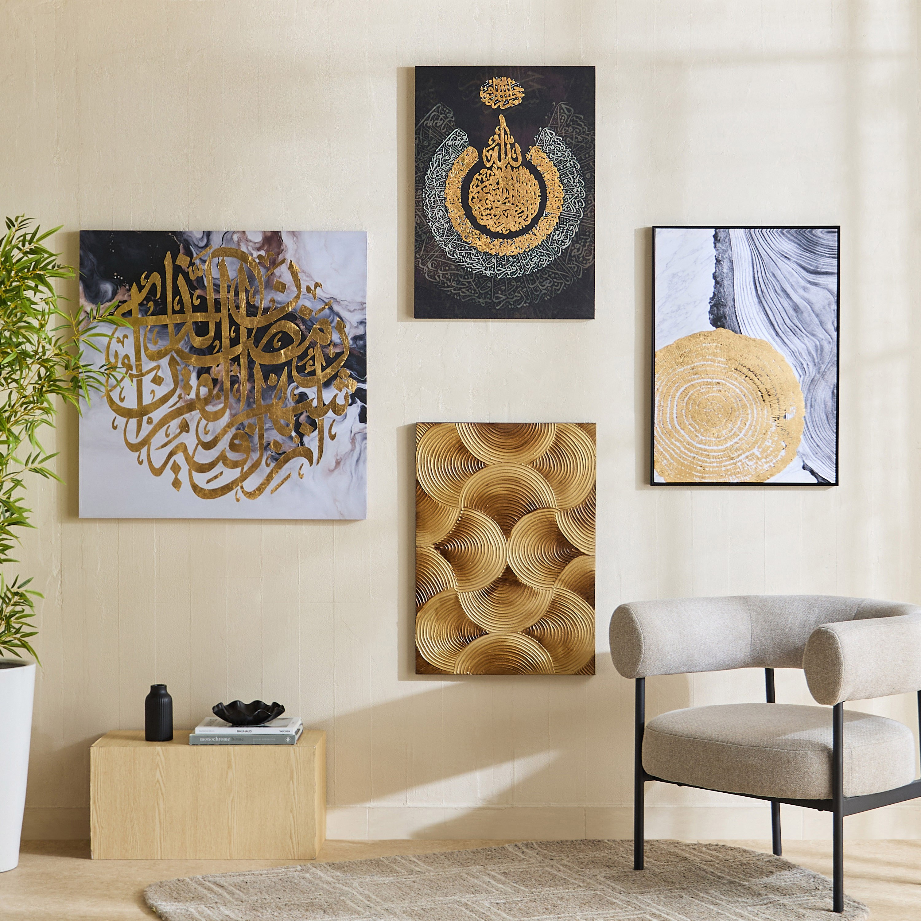 لوحة جدارية مؤطرة مجردة برقائق ذهب مرسومة يدوياً بنسبة 80% من أونيكس - 52x2.8x72 سم-hbxhomeware-hbxdecorandfurnishings-image-4