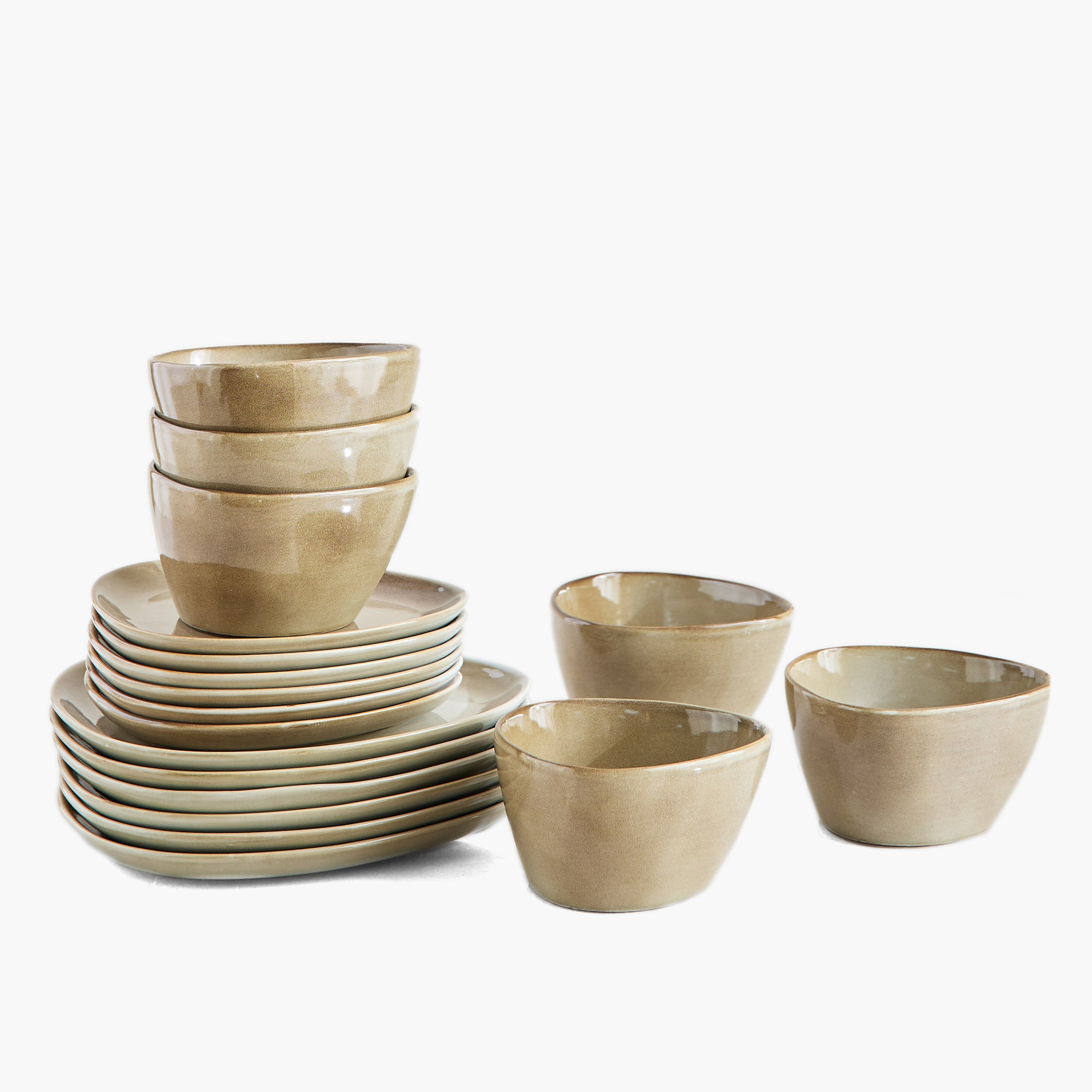 طقم عشاء 18 قطعة بتصميم مثلث من إليجنزا - يخدم 6 أفراد-hbxdiningroom-tabletop-dinnersets-image-4