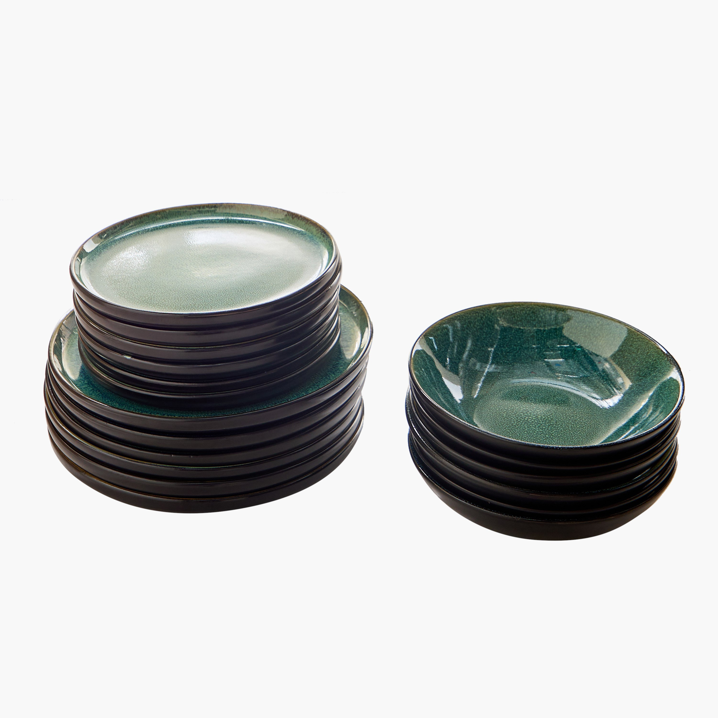 طقم عشاء من 18 قطعة بتصميم ريأكتيف من إليجنزا - لـ6 أفراد-hbxdiningroom-tabletop-dinnersets-image-4