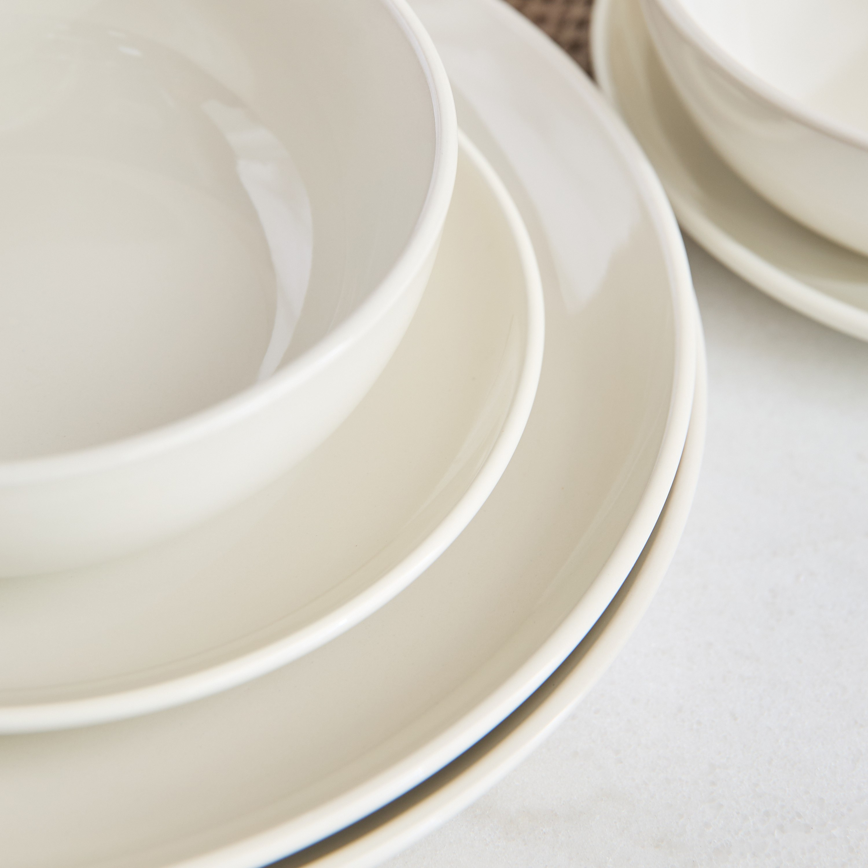 طقم عشاء 12 قطعة من إليجنزا - يخدم 4 أفراد-hbxdiningroom-tabletop-dinnersets-image-3