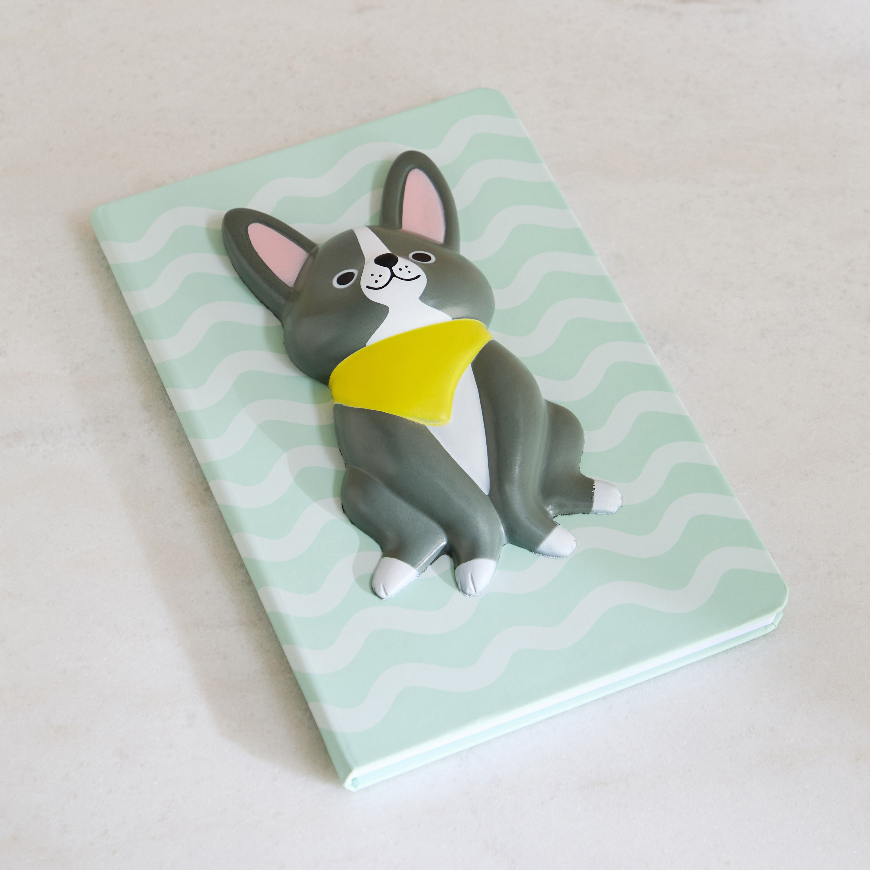 دفتر ملاحظات مقاس A5 بـ80 ورقة مستر دوج من سكربل - 14.2×21 سم-hbxkidsandyouth-playroom-stationery-image-1