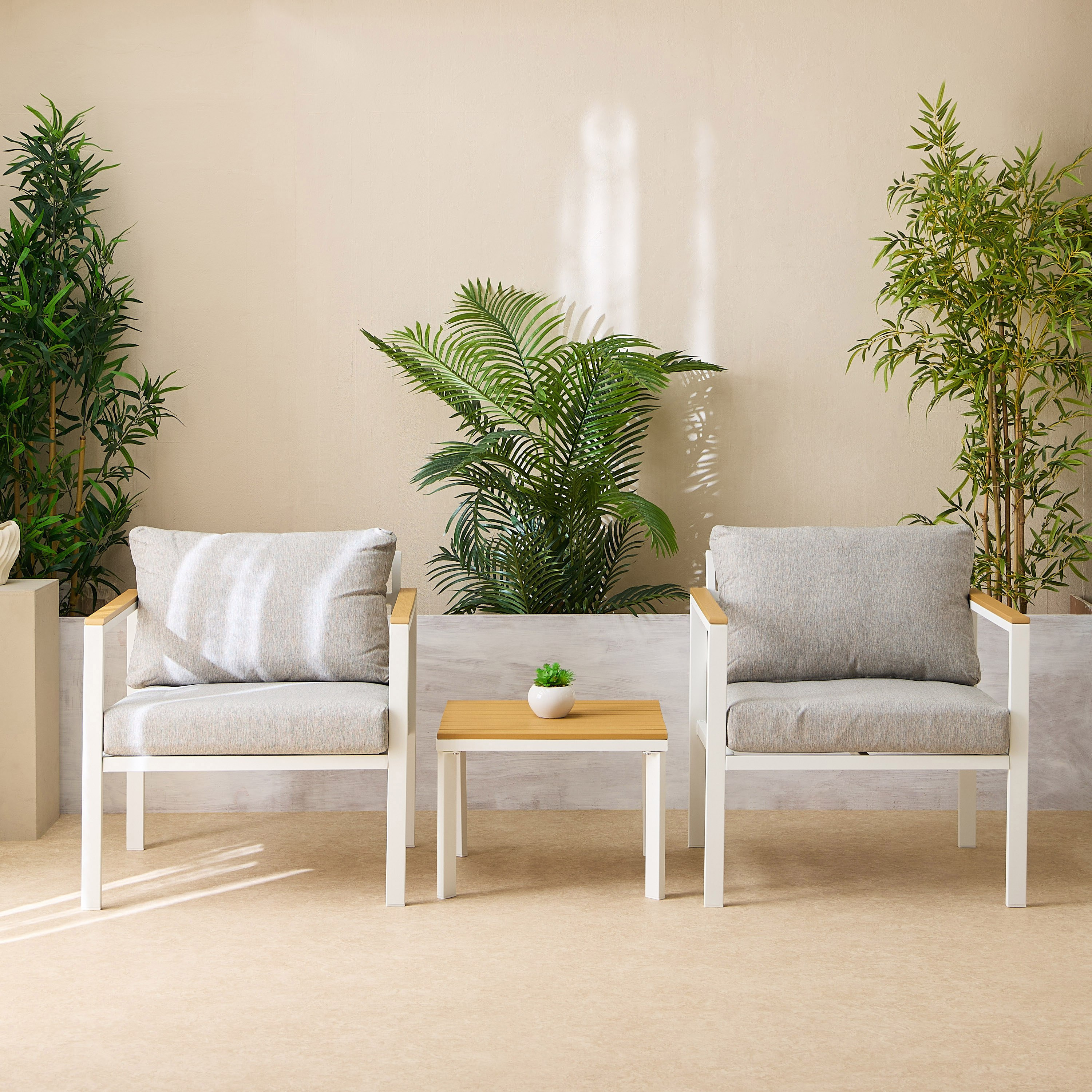 Movo Vera Fernie 1+2 Outdoor Set-PROMO_HB_SA_HBX10_TH1000_NEW_031025-image-1