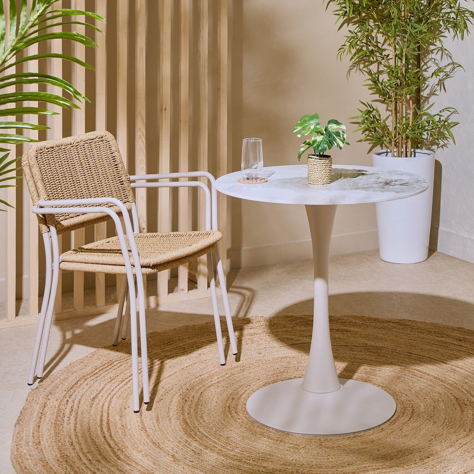 كرسي بذراعين للجلسات الخارجية من الروطان من فيرا داروين-hbxfurniture-outdoor-swingsandchairs-image-10