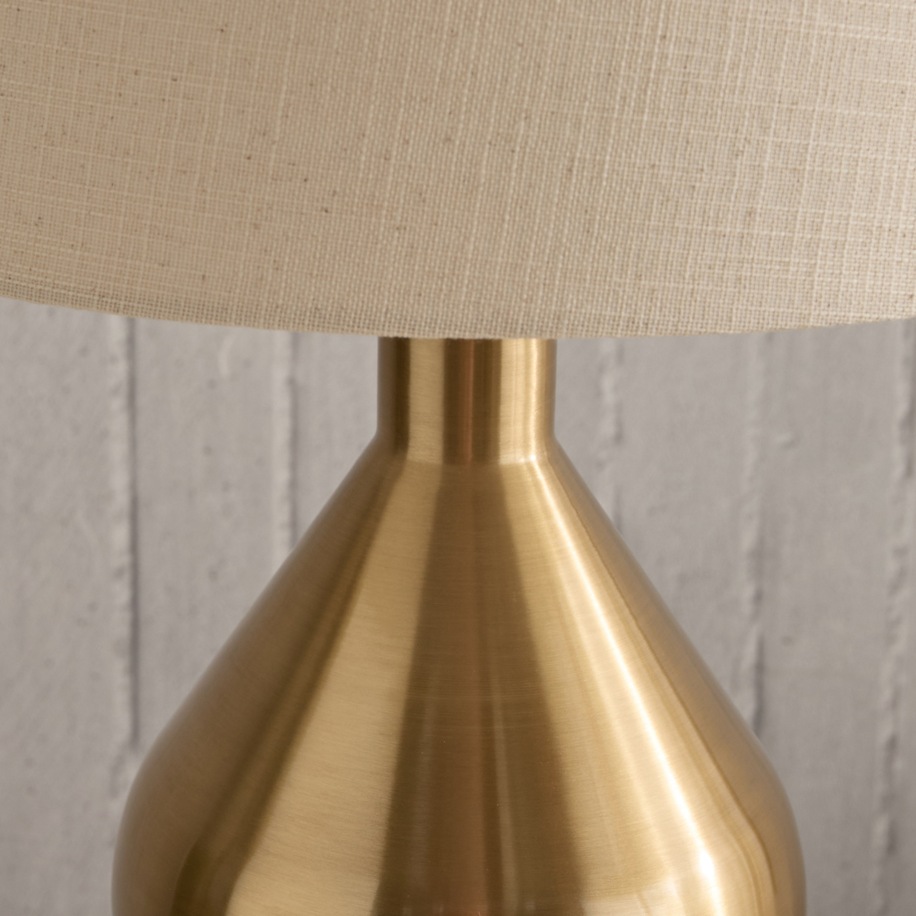 Antark Ethan Big Size Metal Table Lamp with Linen Shade - 63 cm-hbxbedroom-lighting-tablelamps-image-3