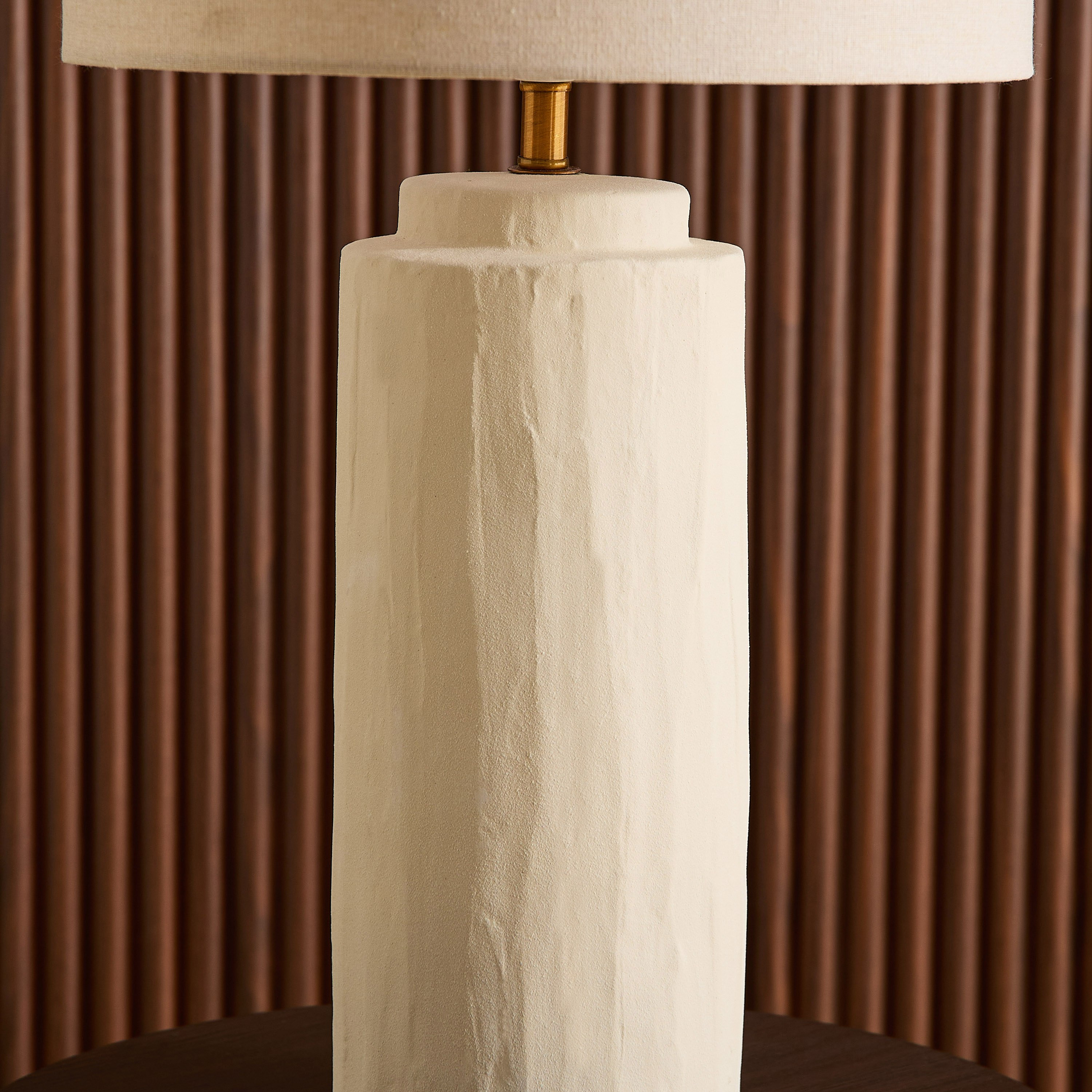 مصباح طاولة سيراميك بحجم كبير مع غطاء كتان من ناش زوي - 16x65 سم-hbxbedroom-lighting-tablelamps-image-3