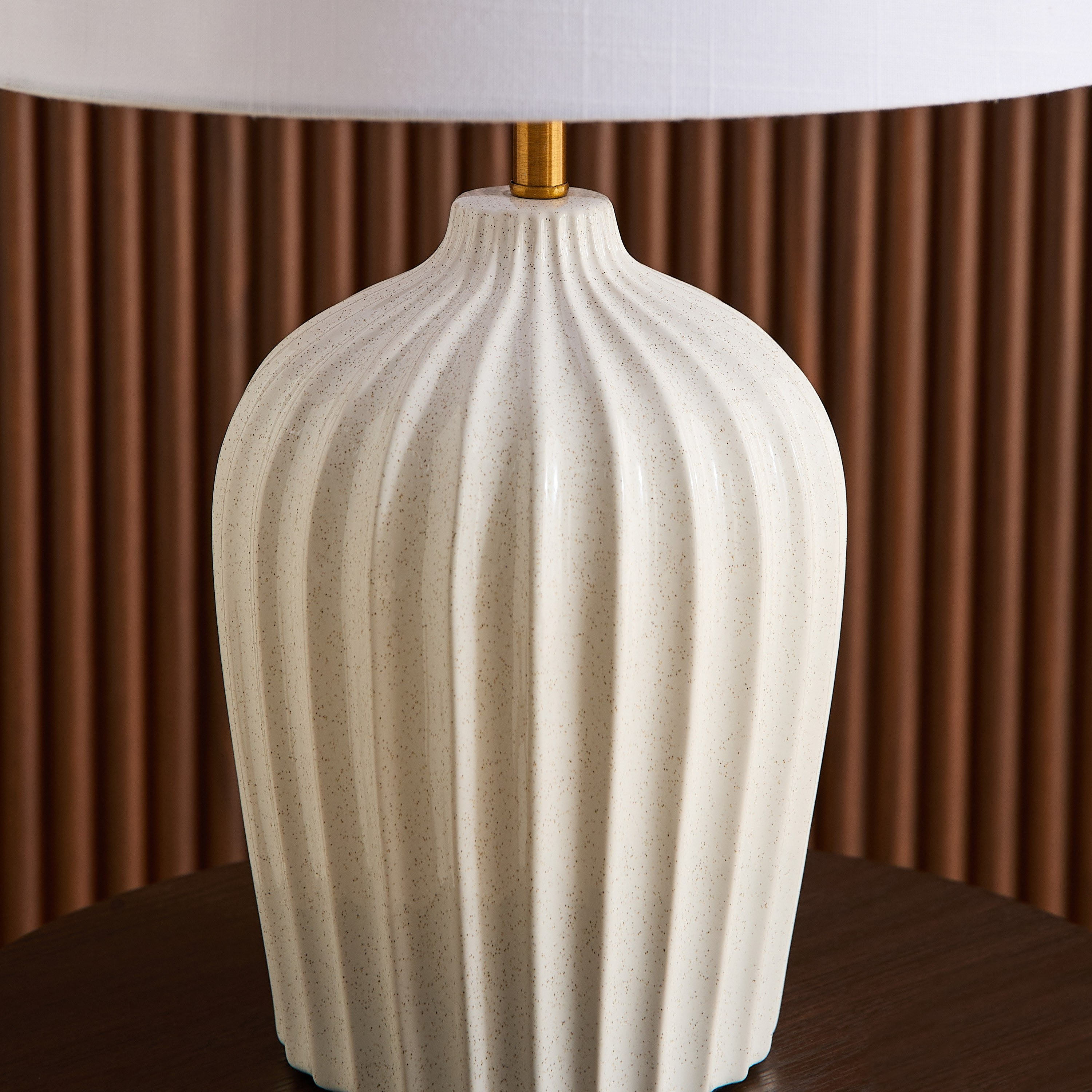 مصباح طاولة سيراميك بحجم كبير وبغطاء كتان من ناش زوي - 21x58 سم-hbxbedroom-lighting-tablelamps-image-3