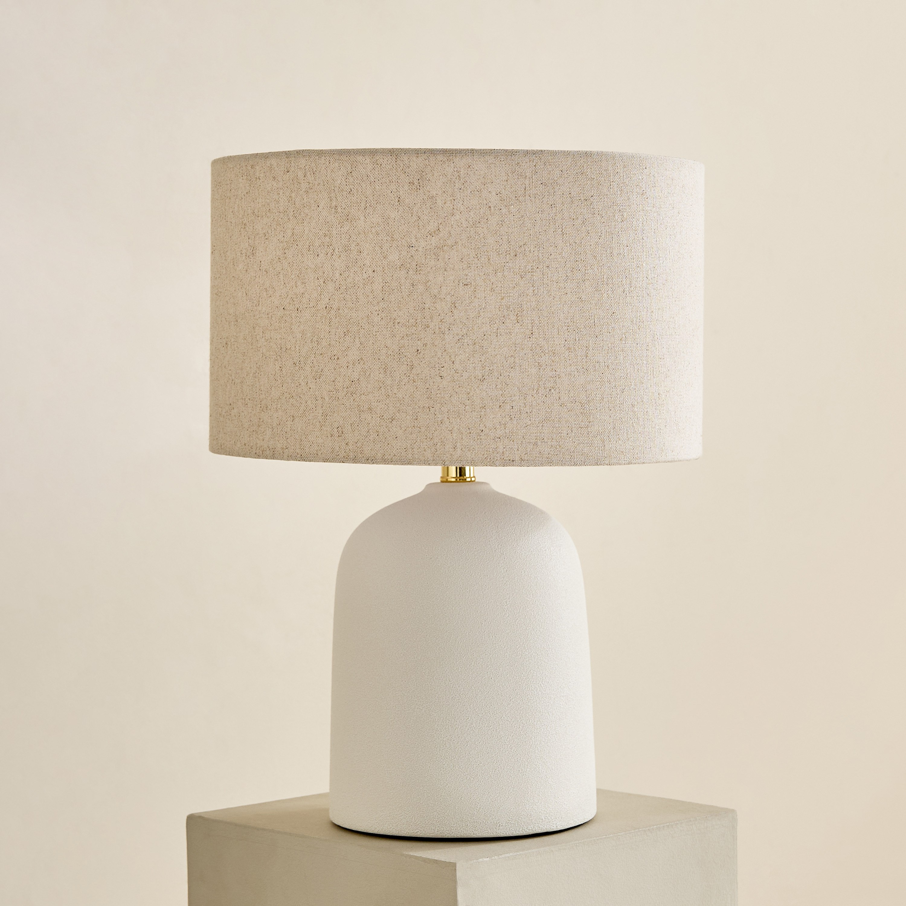 مصباح طاولة كبير سيراميك بغطاء كتان من ناش زوي - ‎21×55 سم‎-hbxbedroom-lighting-tablelamps-image-5