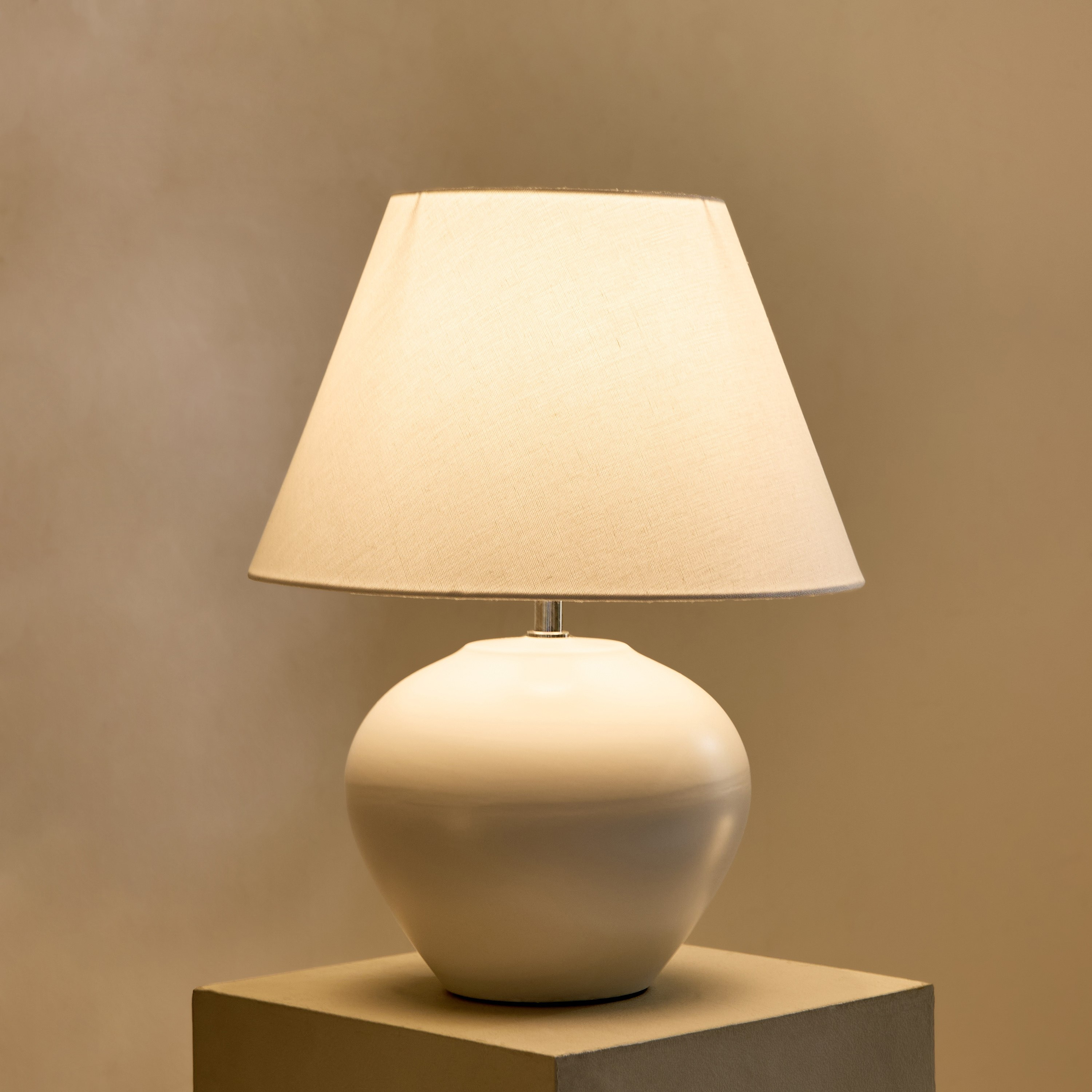 Nash-Zoe Big Size Ceramic Table Lamp with Linen Shade - 35x58 cm-hbxbedroom-lighting-tablelamps-image-5