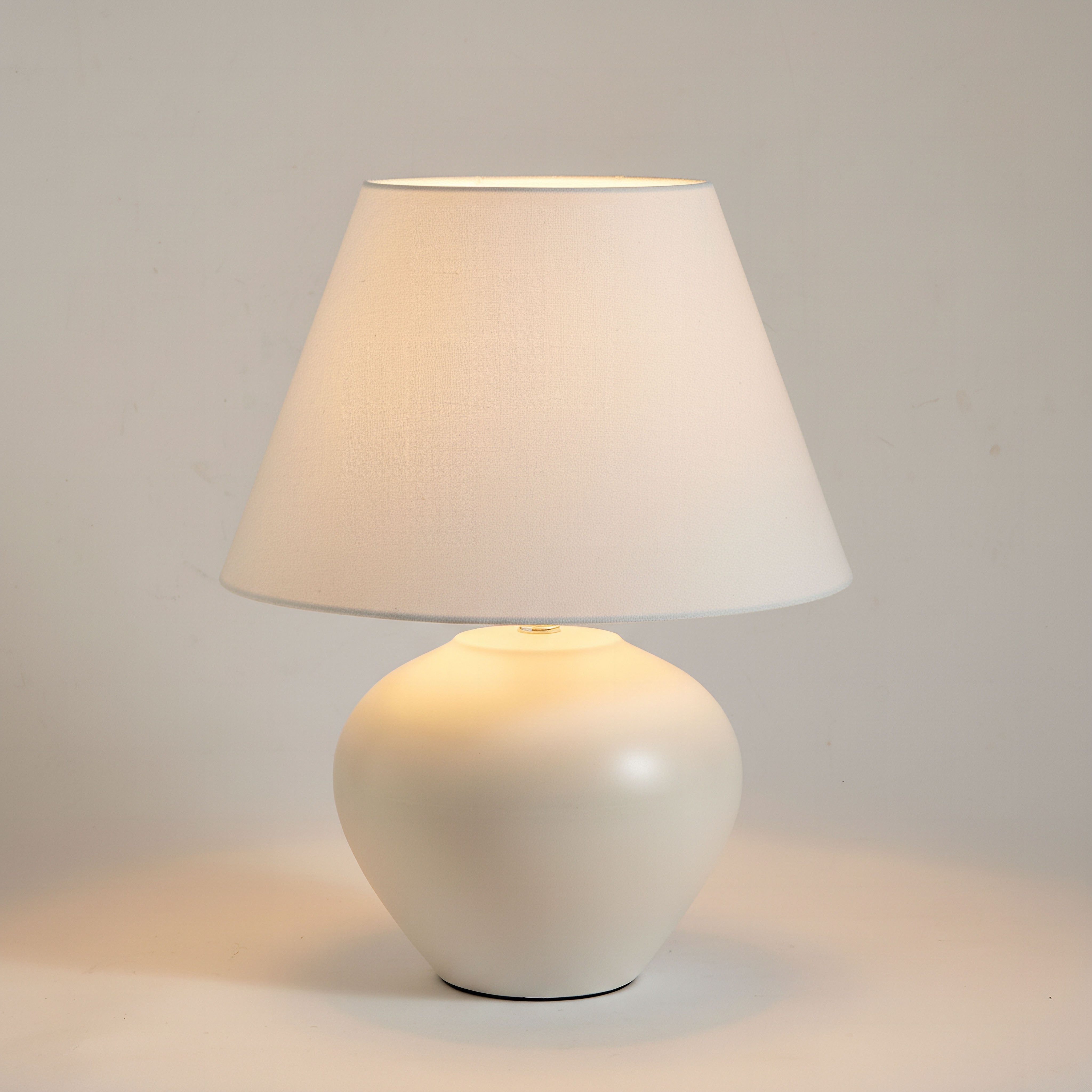 Nash-Zoe Big Size Ceramic Table Lamp with Linen Shade - 35x58 cm-hbxbedroom-lighting-tablelamps-image-2