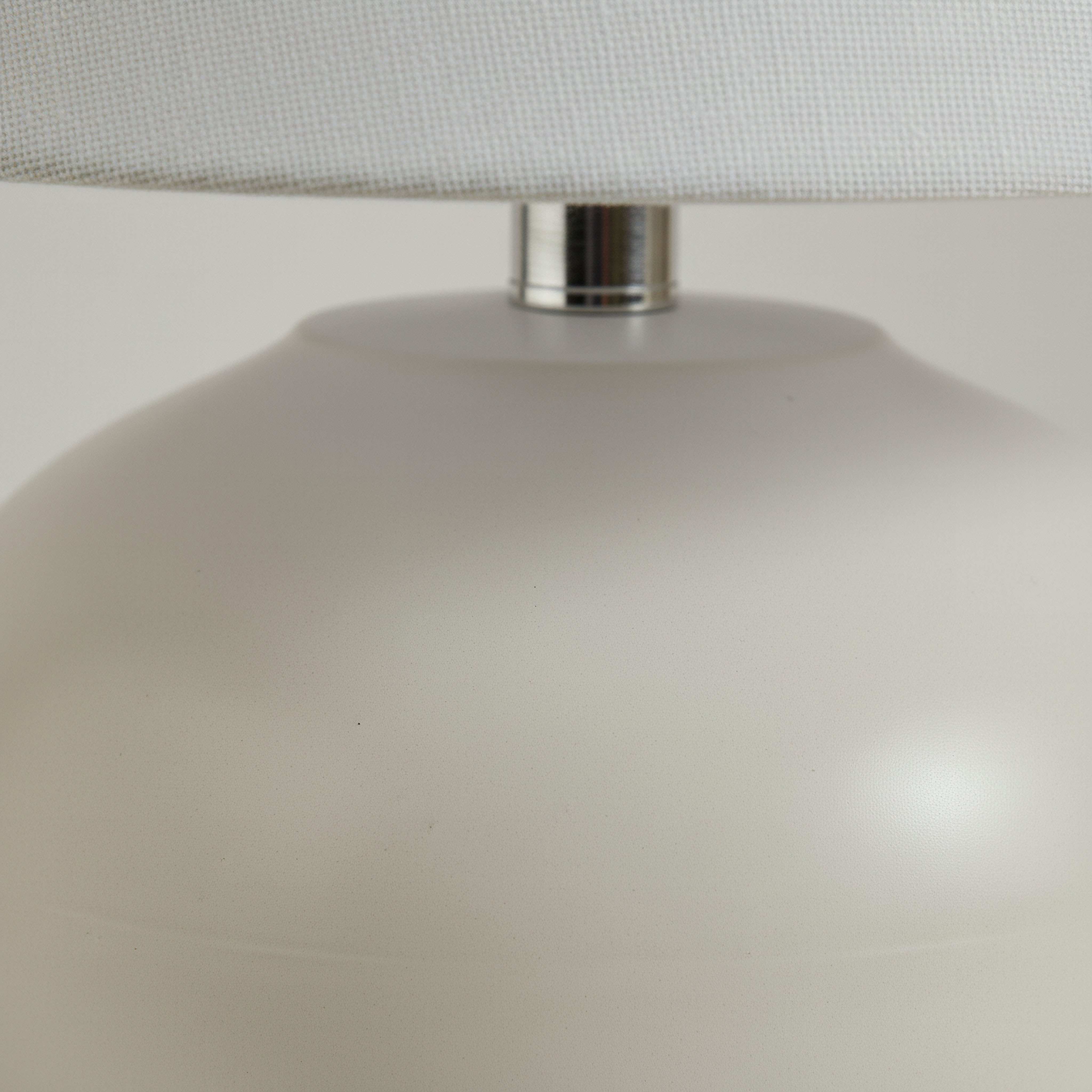 Nash-Zoe Big Size Ceramic Table Lamp with Linen Shade - 35x58 cm-hbxbedroom-lighting-tablelamps-image-3